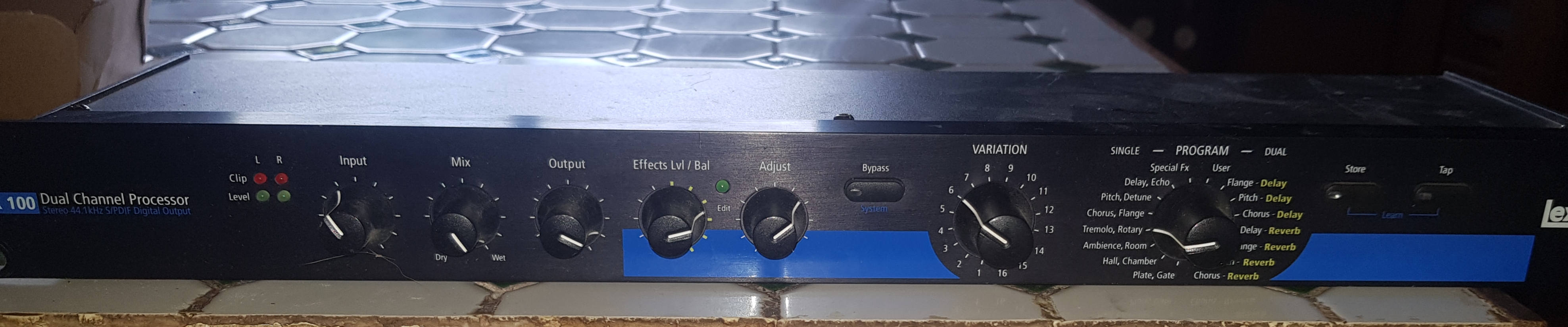 MPX100 Lexicon MPX100 Audiofanzine