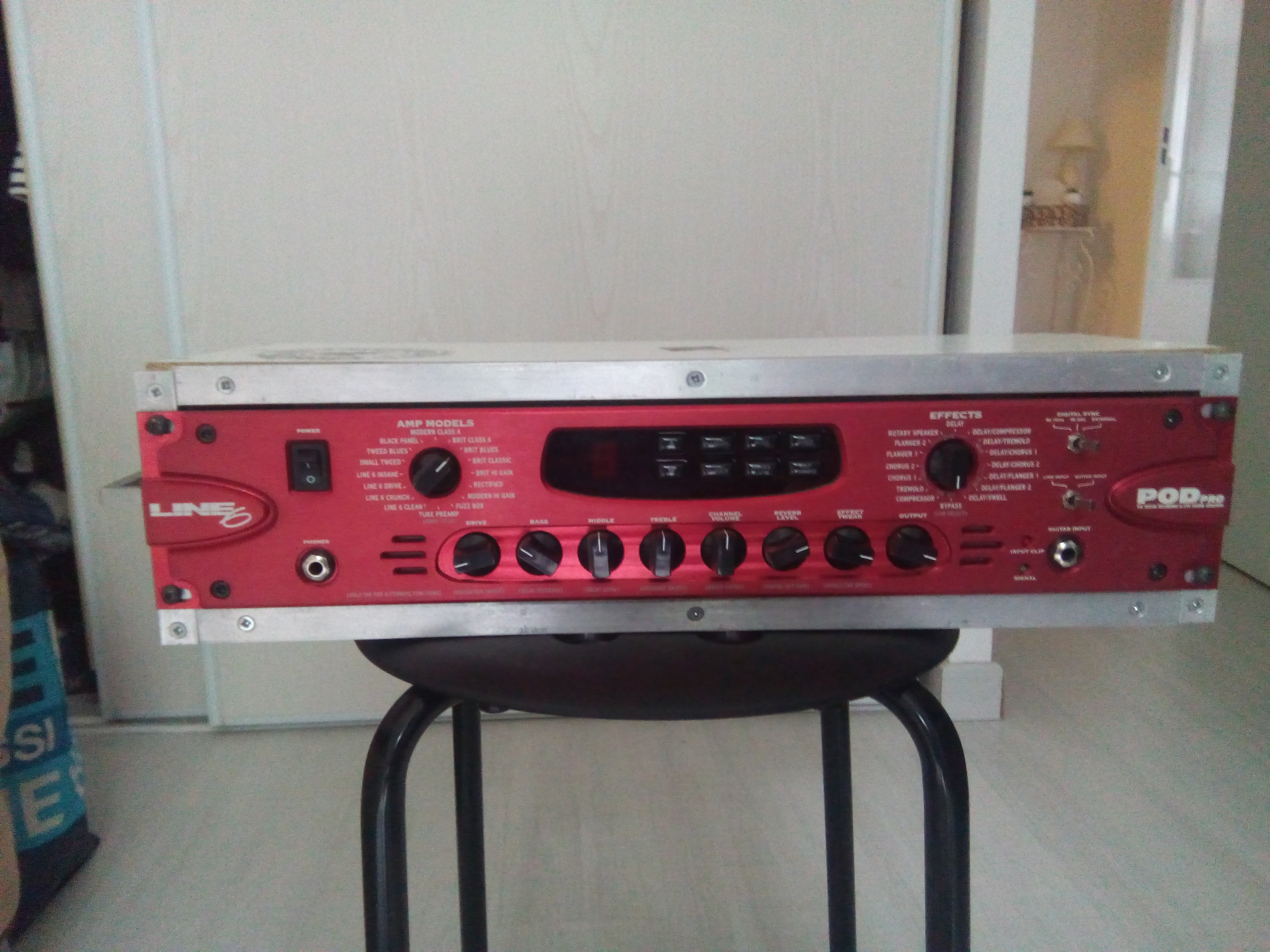 FLOOR BOARD Line 6 Floor Board Audiofanzine