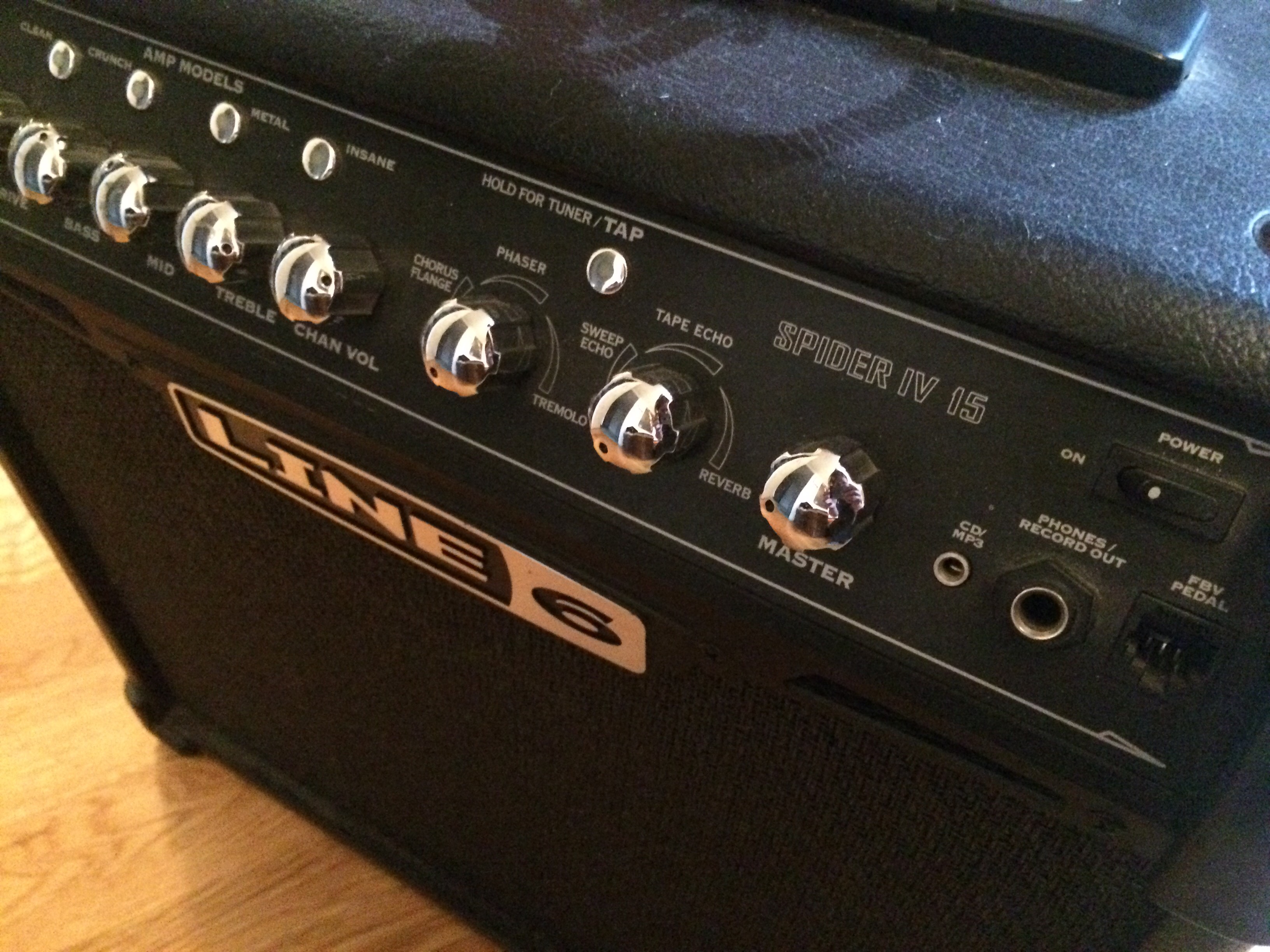 Spider IV 15 Line 6 Spider IV 15 Audiofanzine Spider IV 15 Line 6 Spider IV 15 Audiofanzine