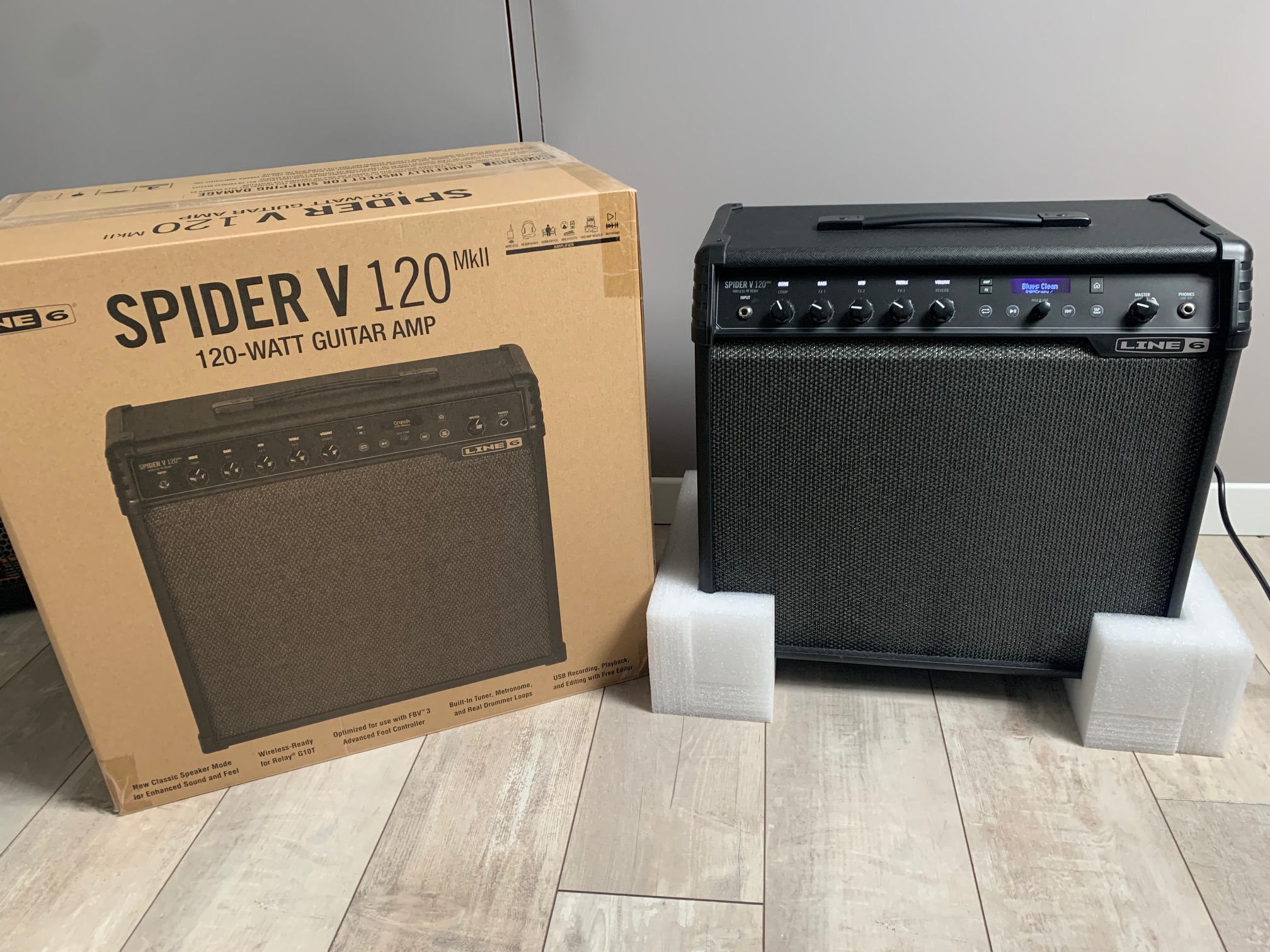 LINE6 ｷﾞﾀｰｱﾝﾌﾟSPIDER V 120