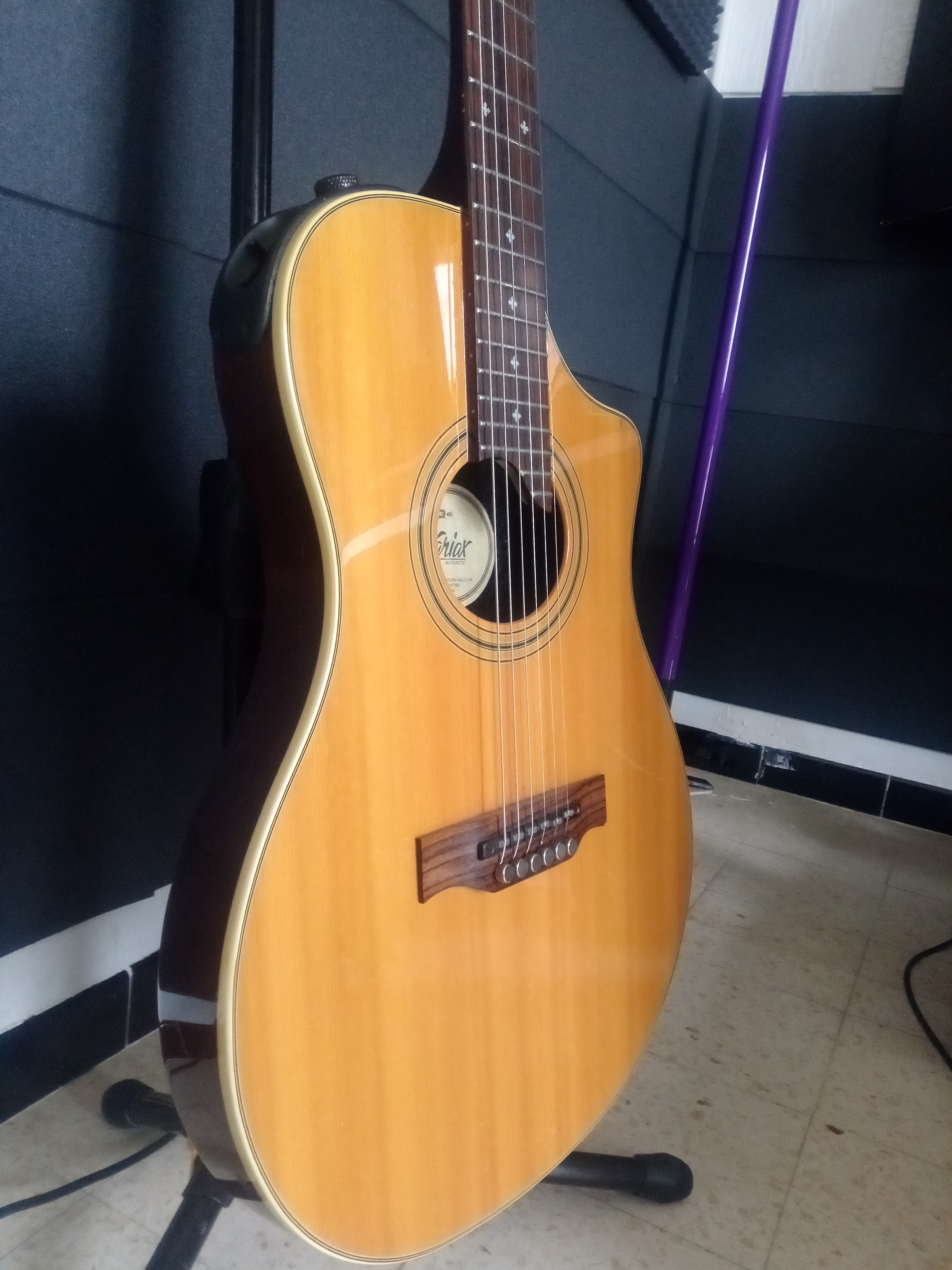 line 6 variax acoustic 700 price