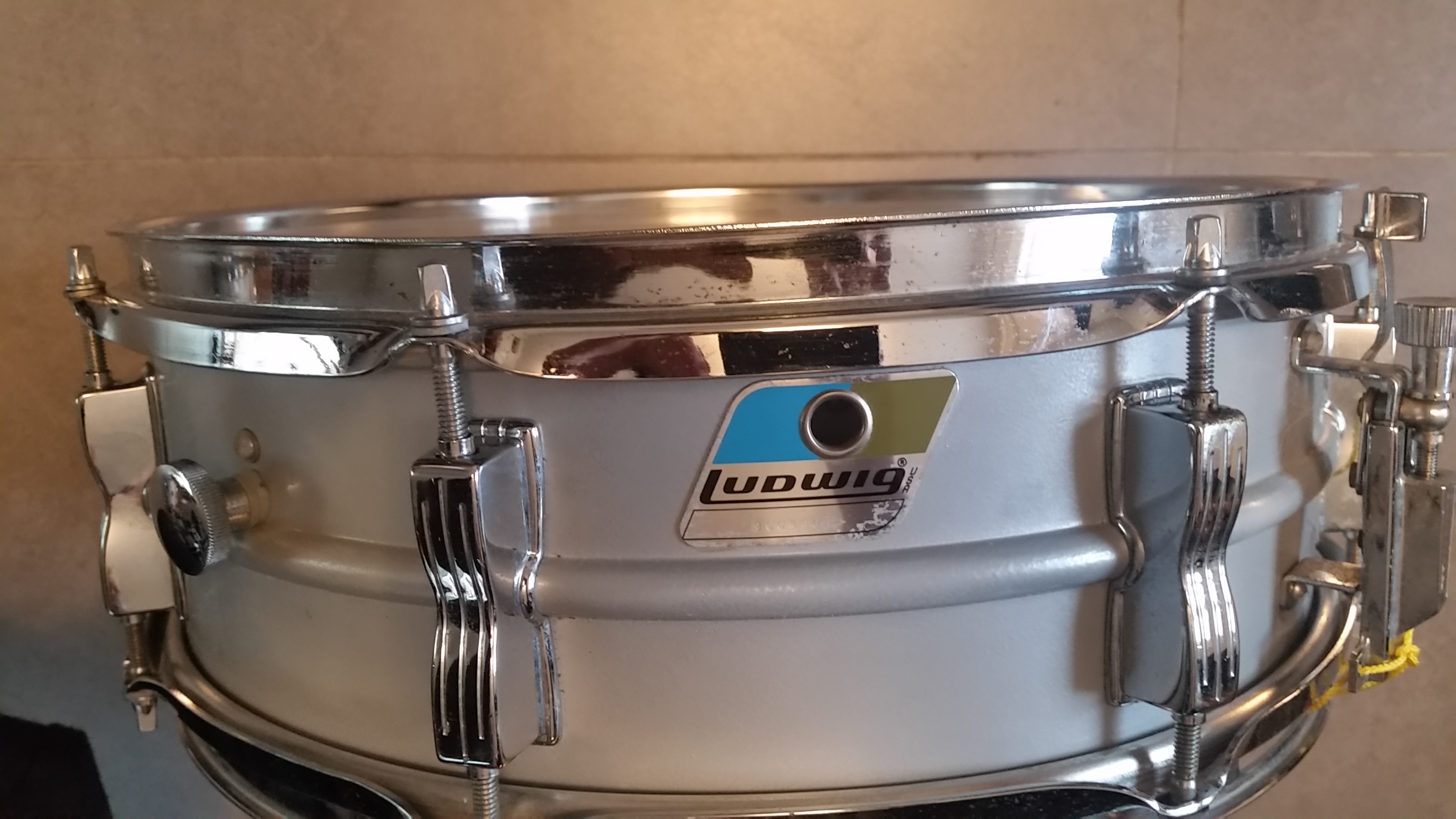 Photo Ludwig Drums Aluminum Acrolite Ludwig Drums Aluminum Acrolite