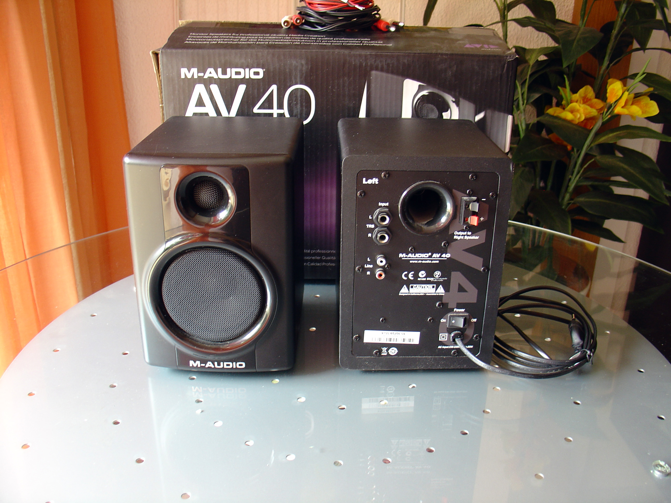 AV 40 V2 MAudio AV 40 V2 Audiofanzine