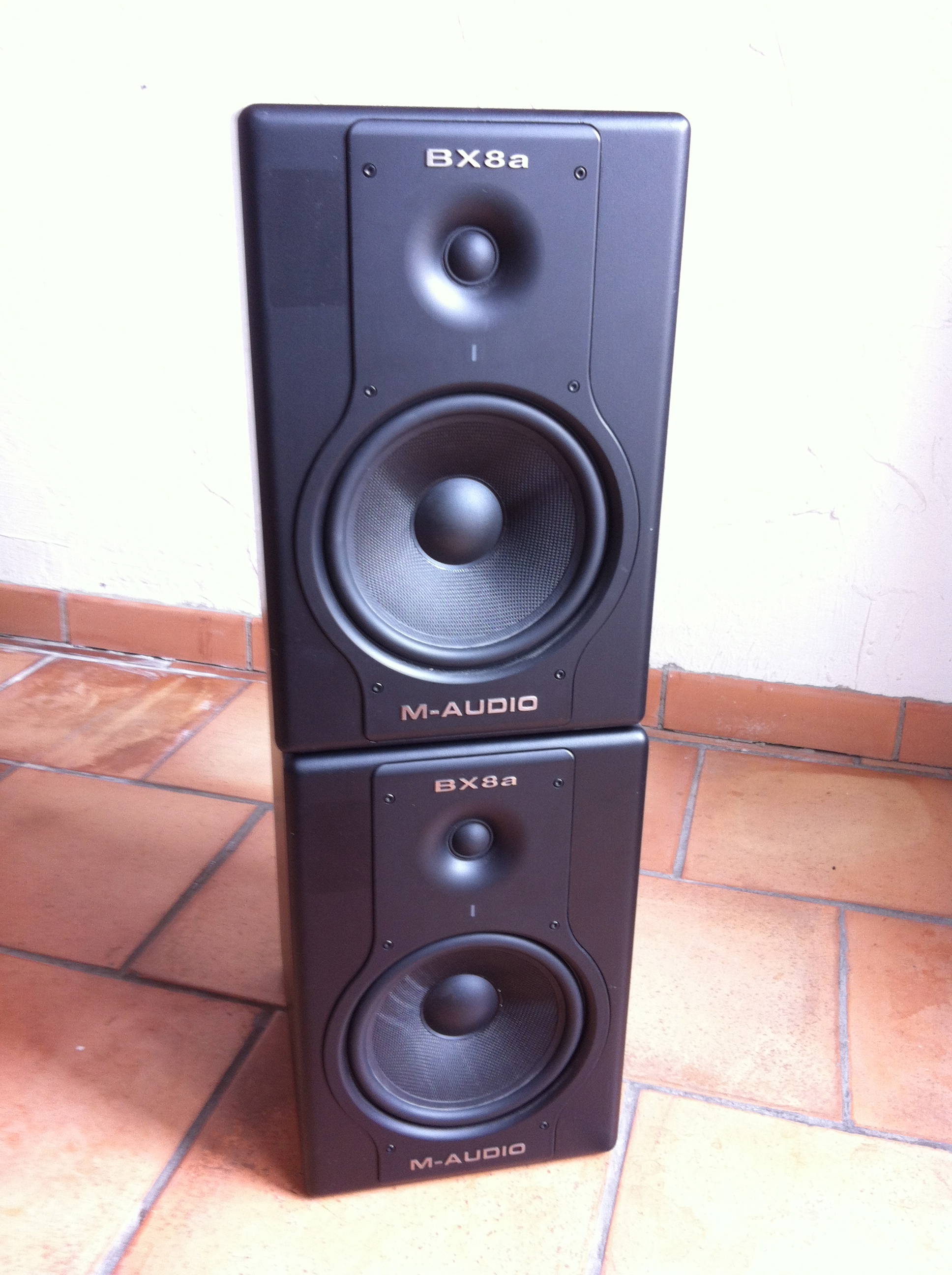 Photo MAudio BX8a Deluxe MAudio BX8a Deluxe (91345) (634805