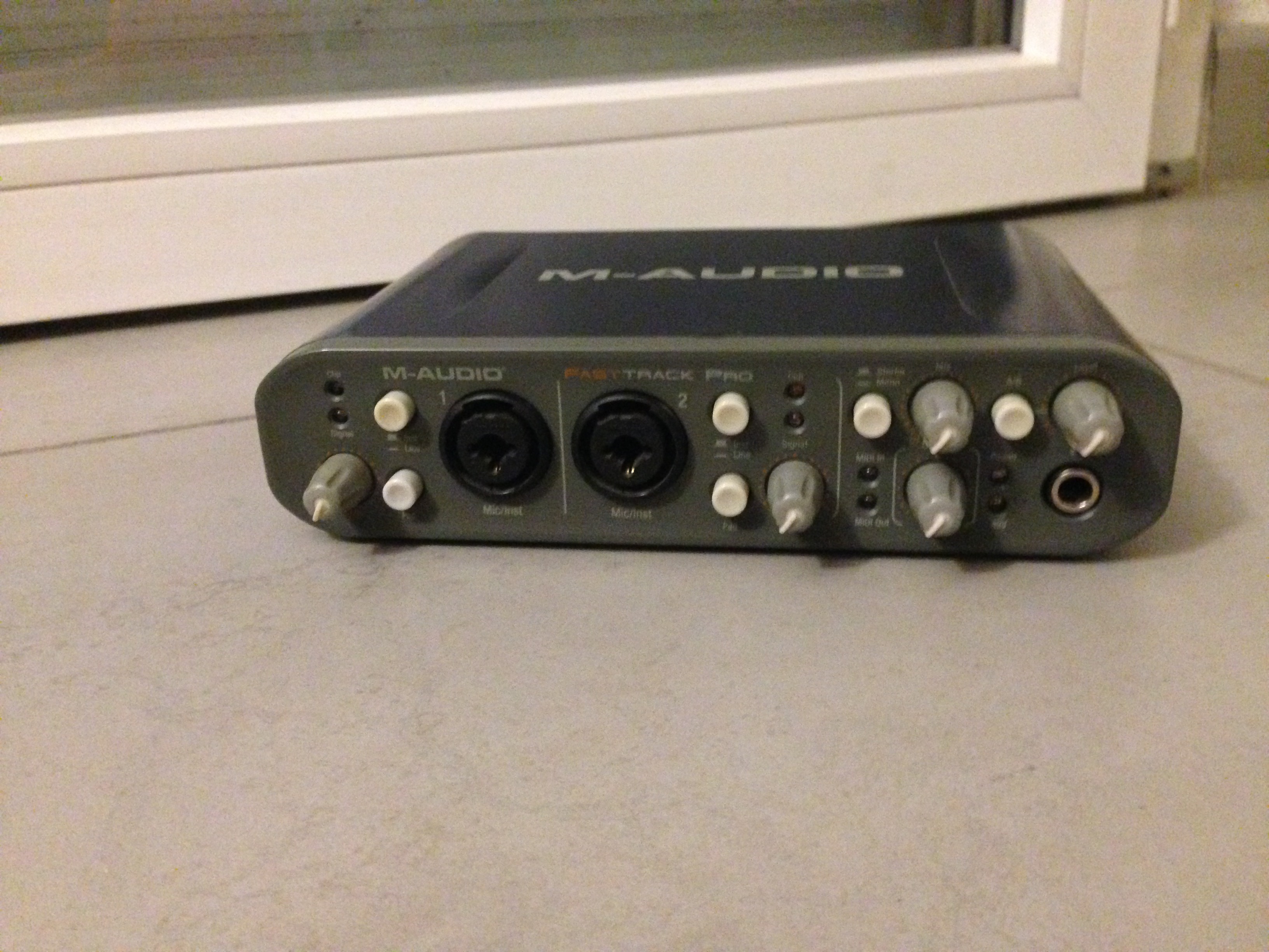 FAST TRACK PRO MAudio Fast Track Pro Audiofanzine