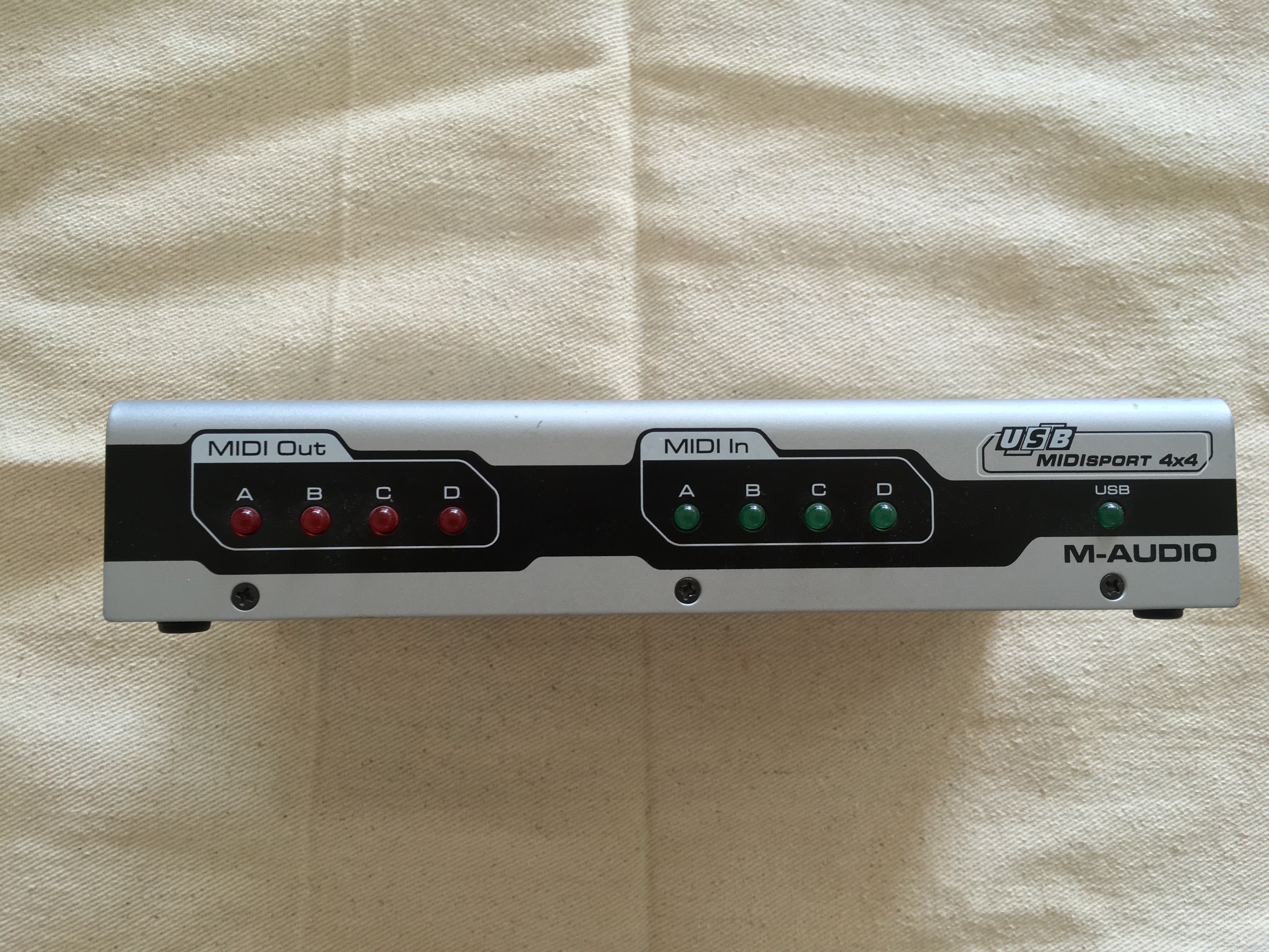 MAudio Midisport 4x4 image (1877666) Audiofanzine