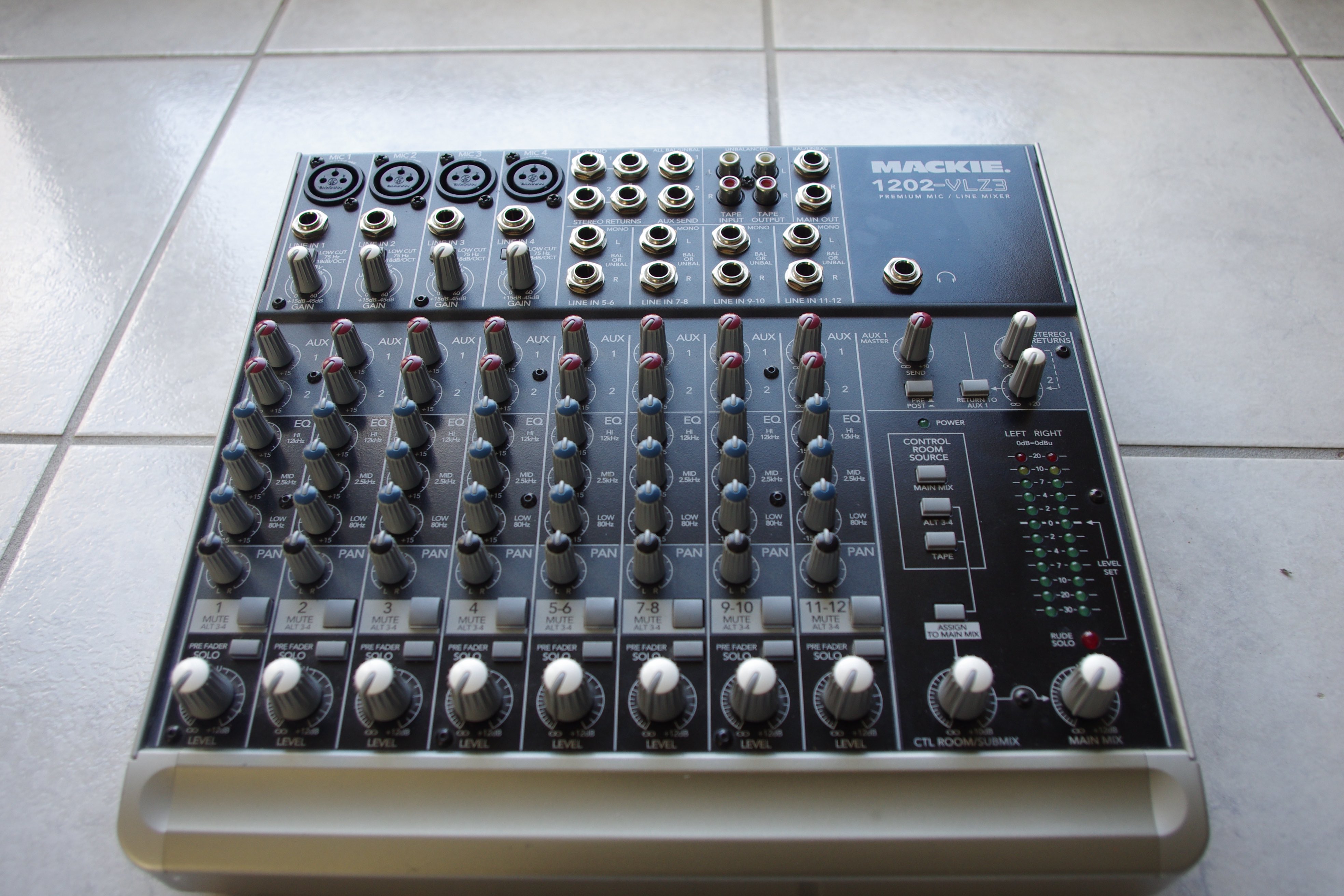 Mackie 1202VLZ3 image (1713770) Audiofanzine