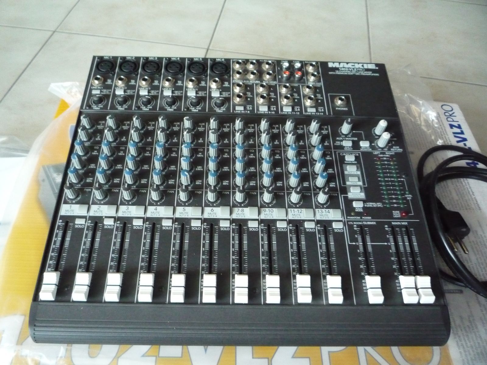 Mackie 1402-VLZ Pro image (#219477) - Audiofanzine