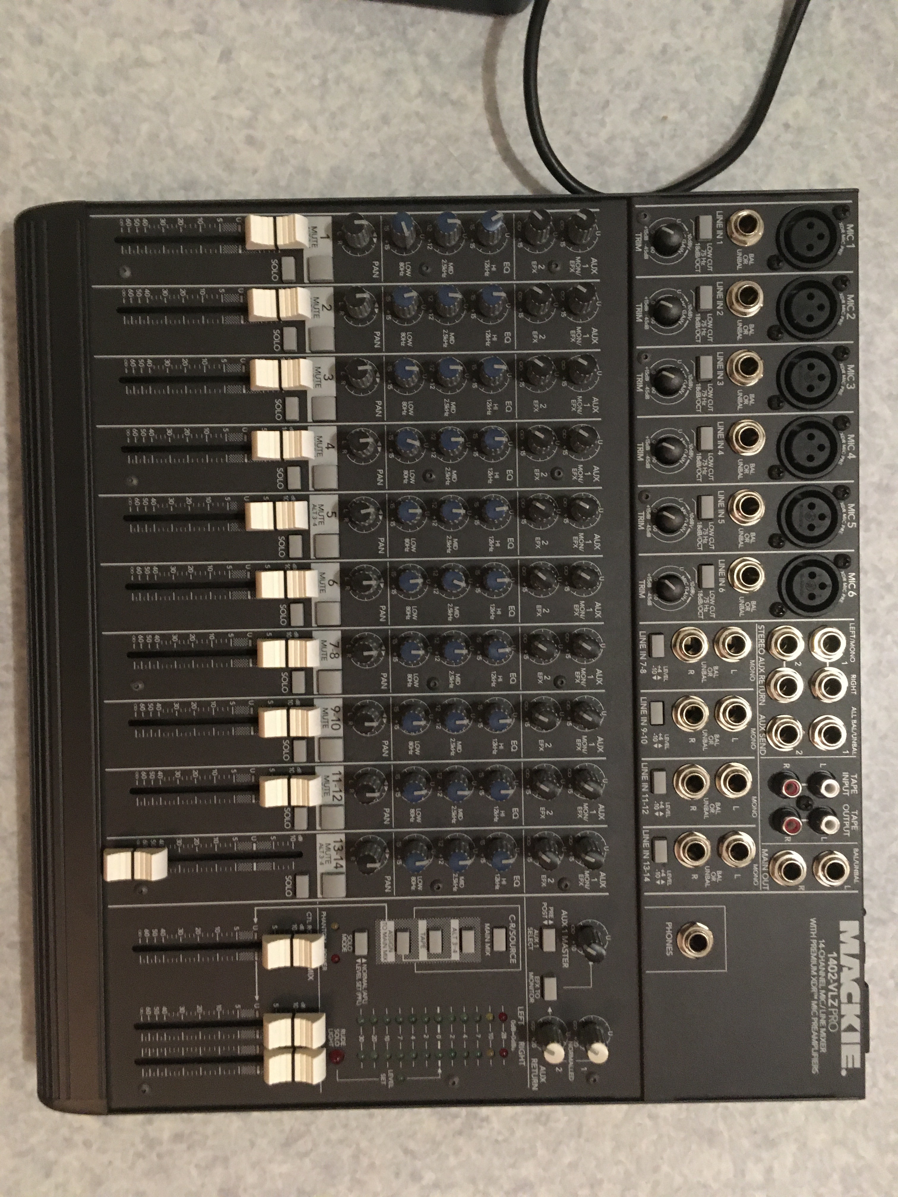 1402VLZ Pro Mackie 1402VLZ Pro Audiofanzine