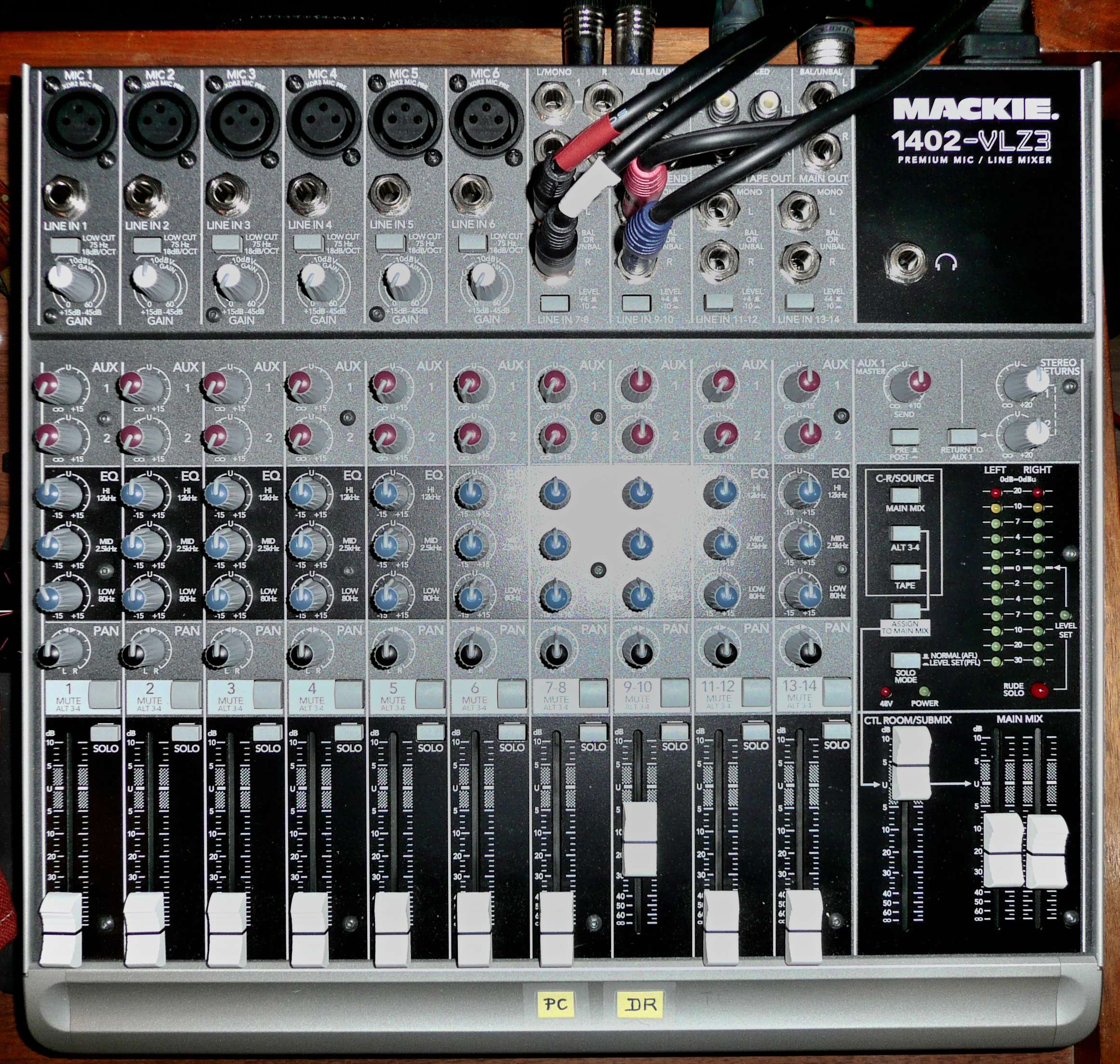 Photo Mackie 1402-VLZ3 : Mackie 1402-VLZ3 (41877) (#997220) - Audiofanzine