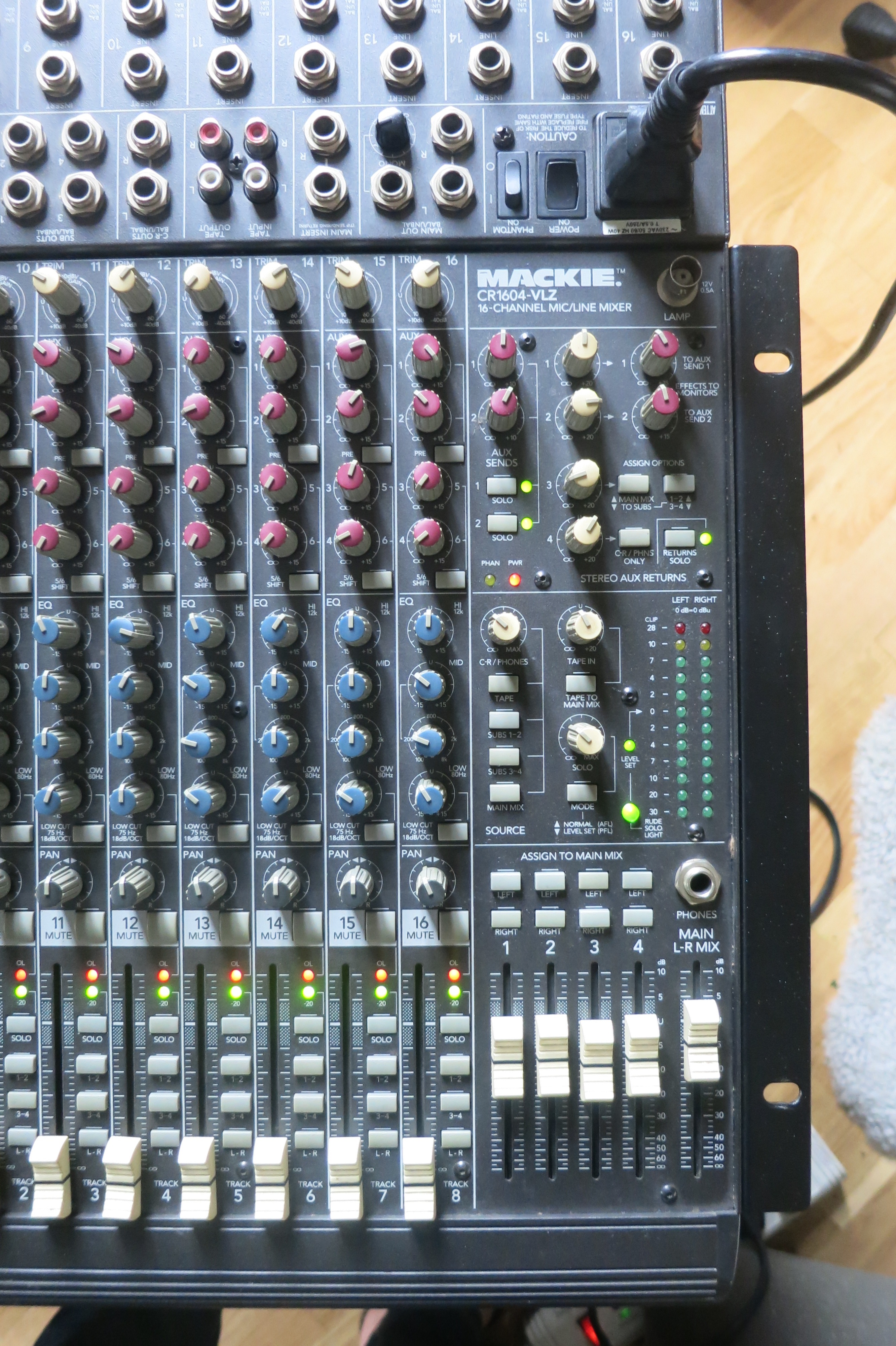 Mackie 1604VLZ Pro image (1916813) Audiofanzine