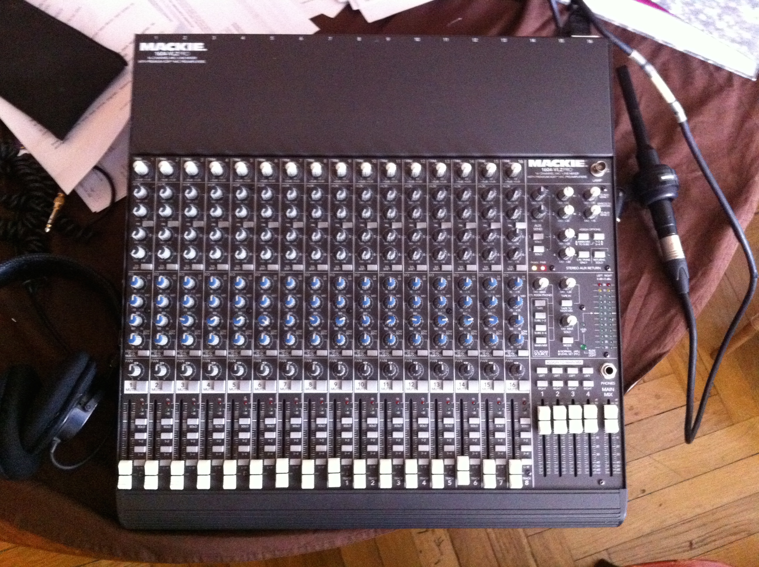 Photo Mackie 1604-VLZ Pro : Mackie 1604-VLZ Pro (98295) (#853071