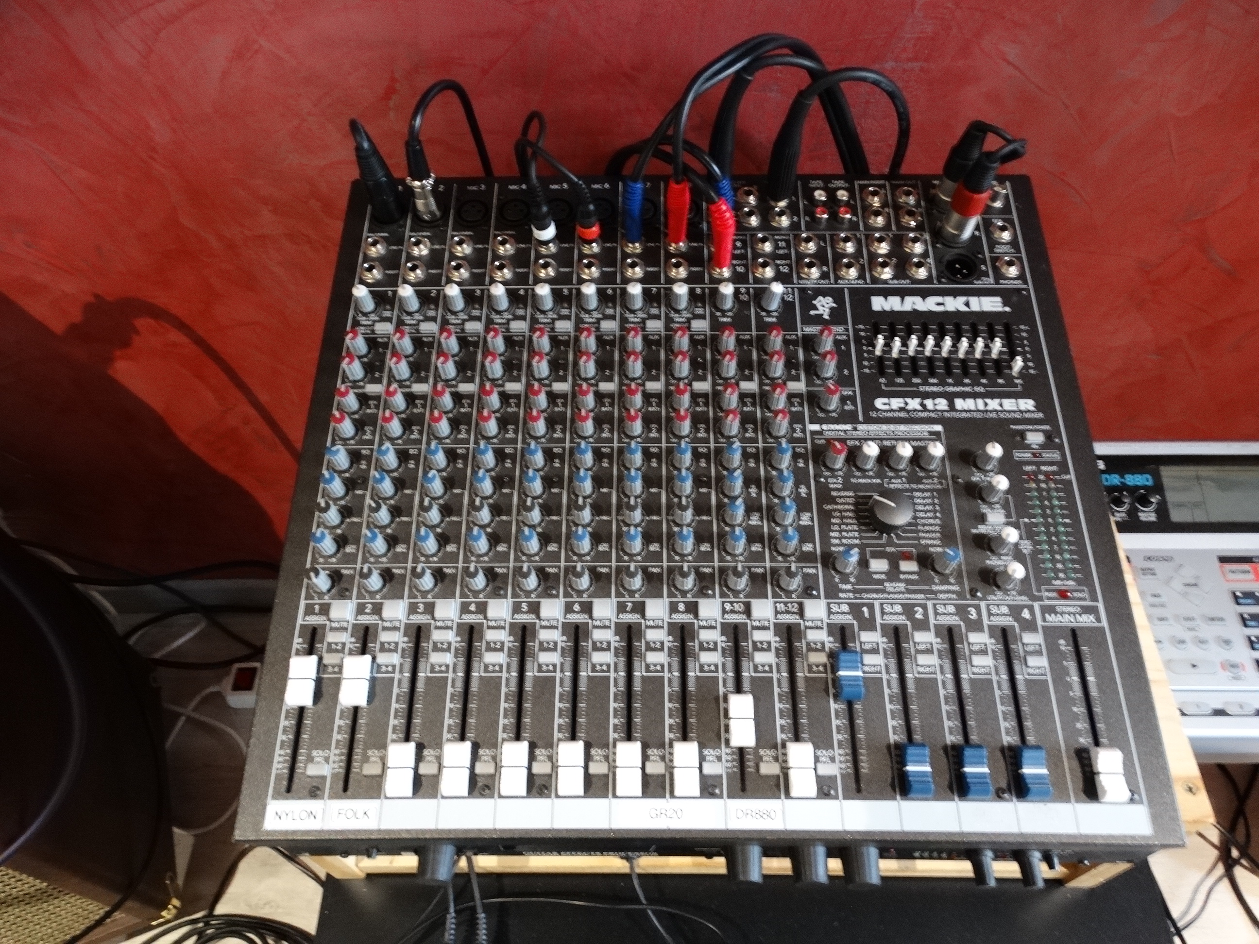 CFX12 Mackie CFX12 Audiofanzine