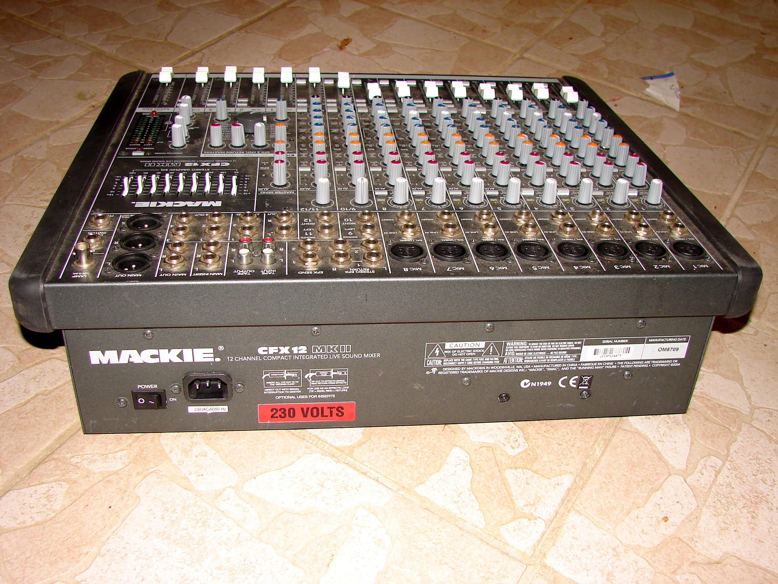 Mackie CFX12.mkII image (485342) Audiofanzine