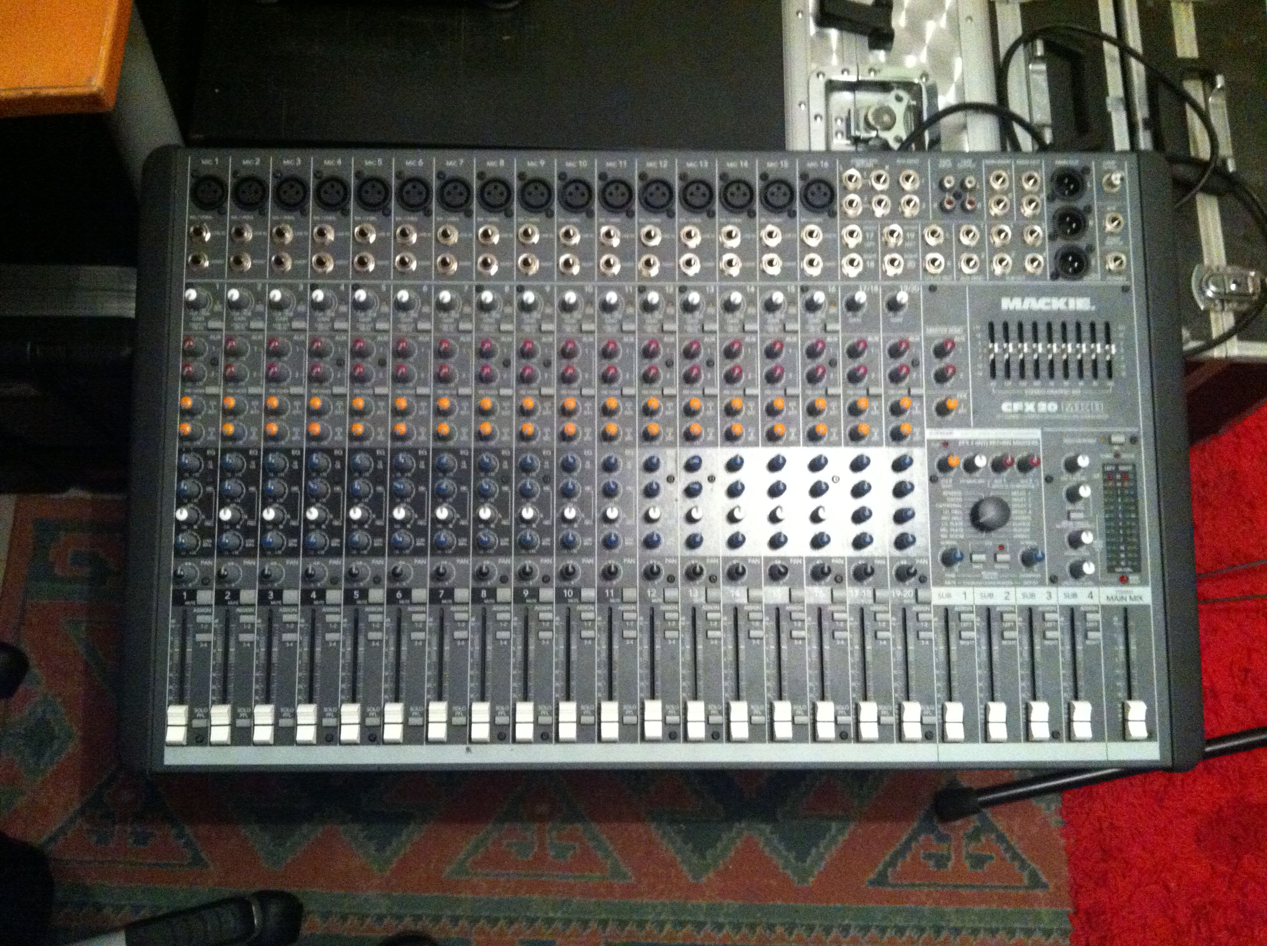 table de mixage tm 650