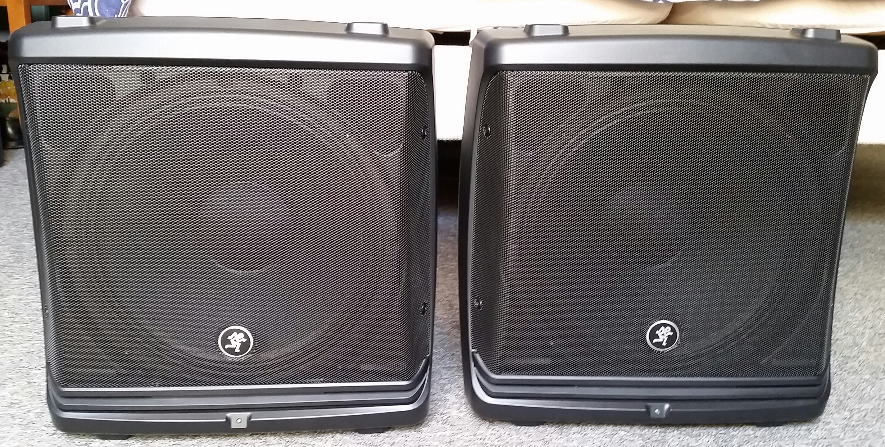 Mackie DLM12 2000W 12 Power Speaker Powered Loudspeaker With Effect Dlm 12 I512448346