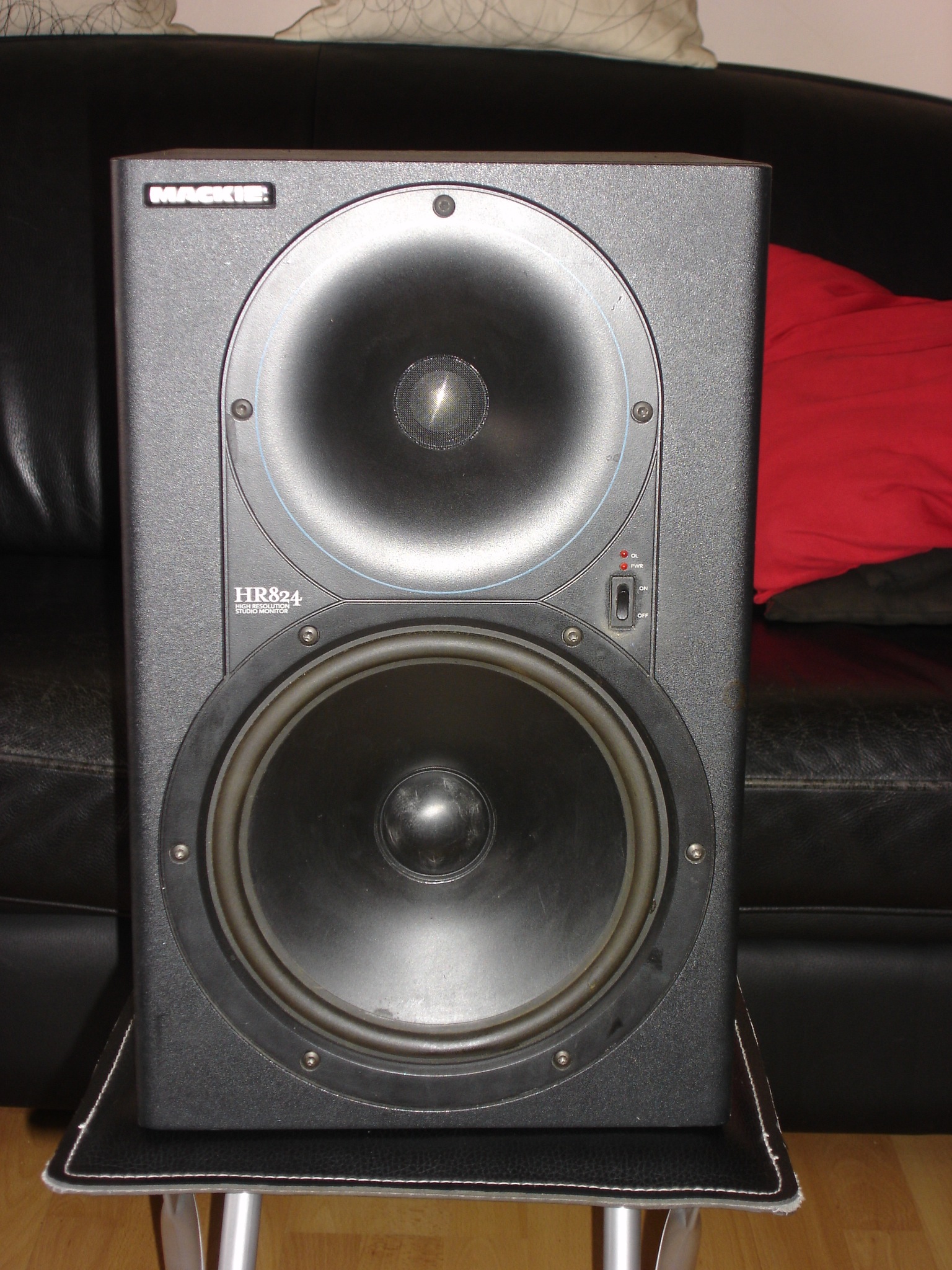 Photo Mackie HR824 Mackie HR824 (9583) (404239) Audiofanzine