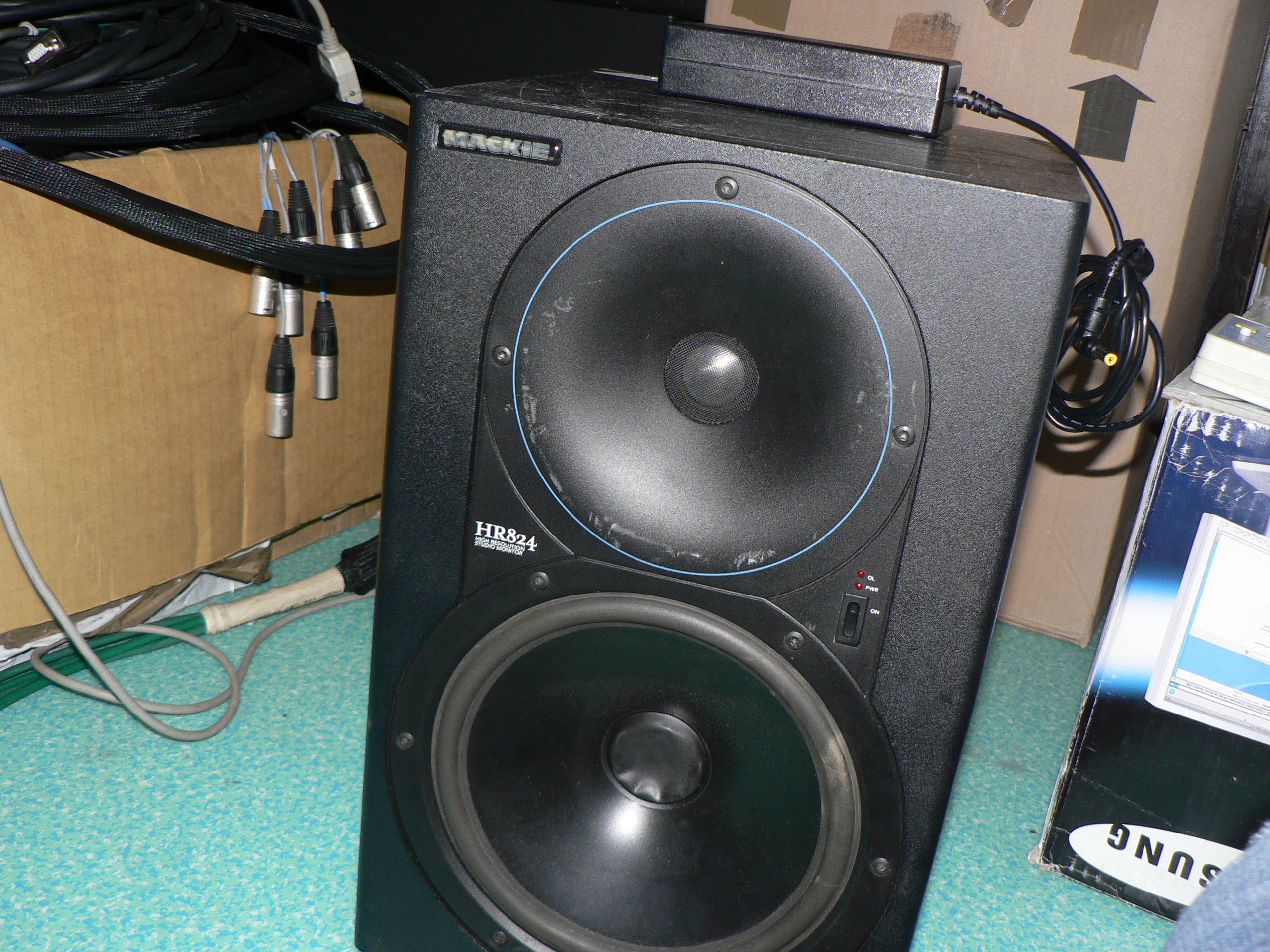 Photo Mackie HR824mk2 Mackie HR824 mk2 (308002) Audiofanzine