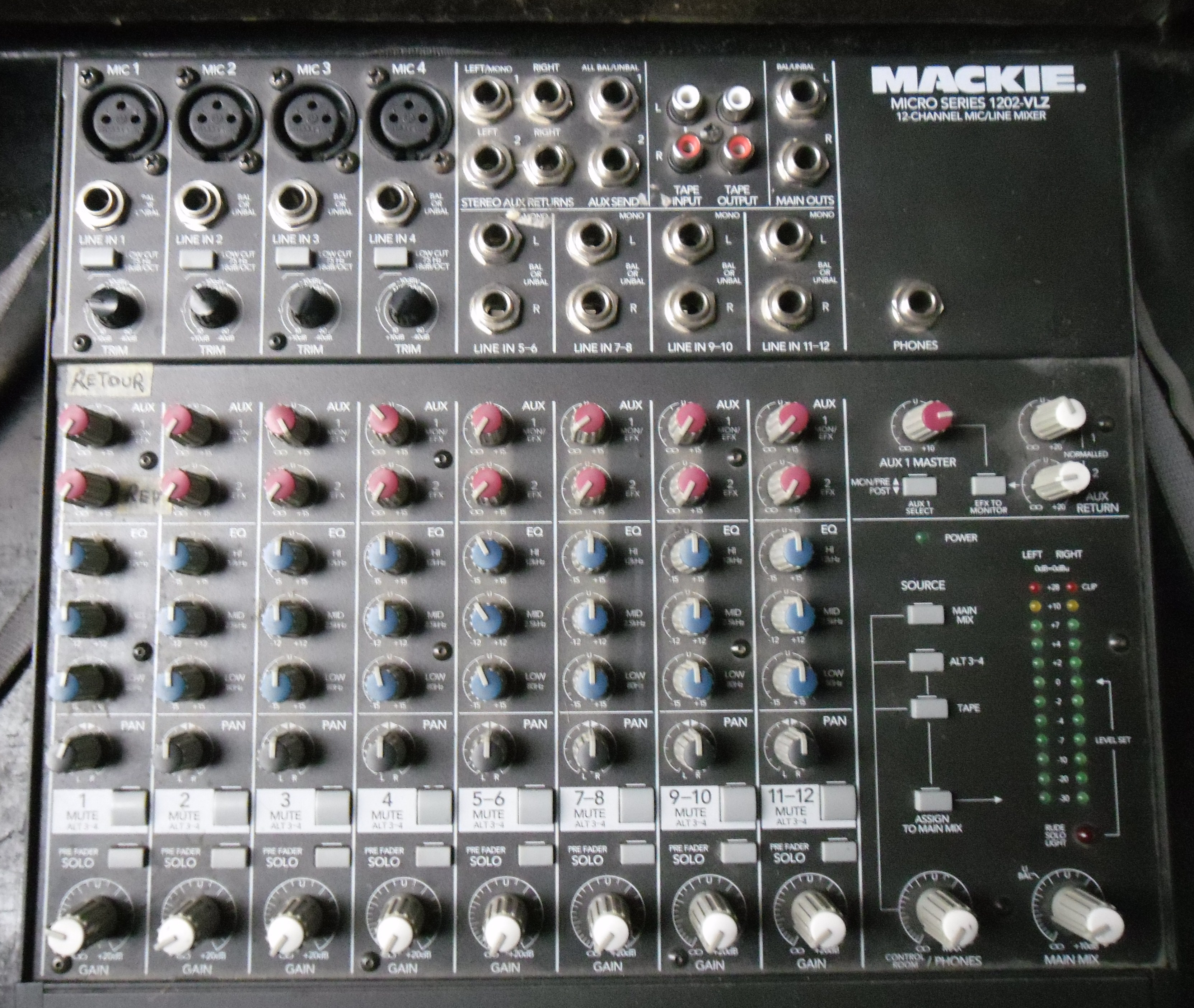 Photo Mackie MS1202VLZ Mackie 1202 VLZ (336514) Audiofanzine