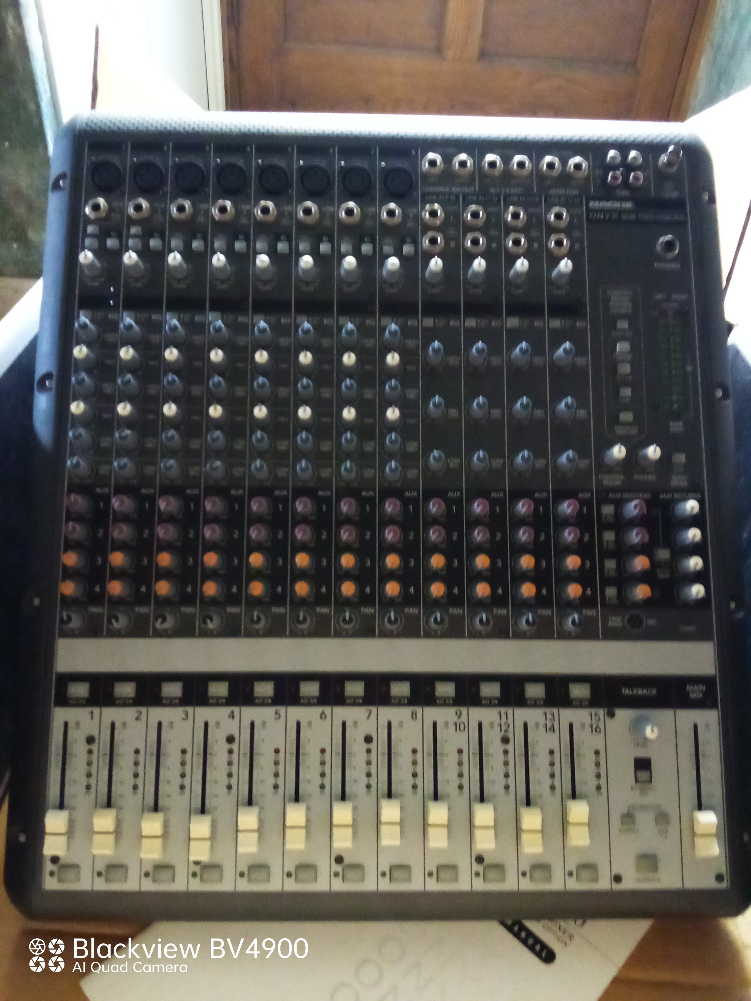 Onyx 1620 Mackie Onyx 1620 Audiofanzine