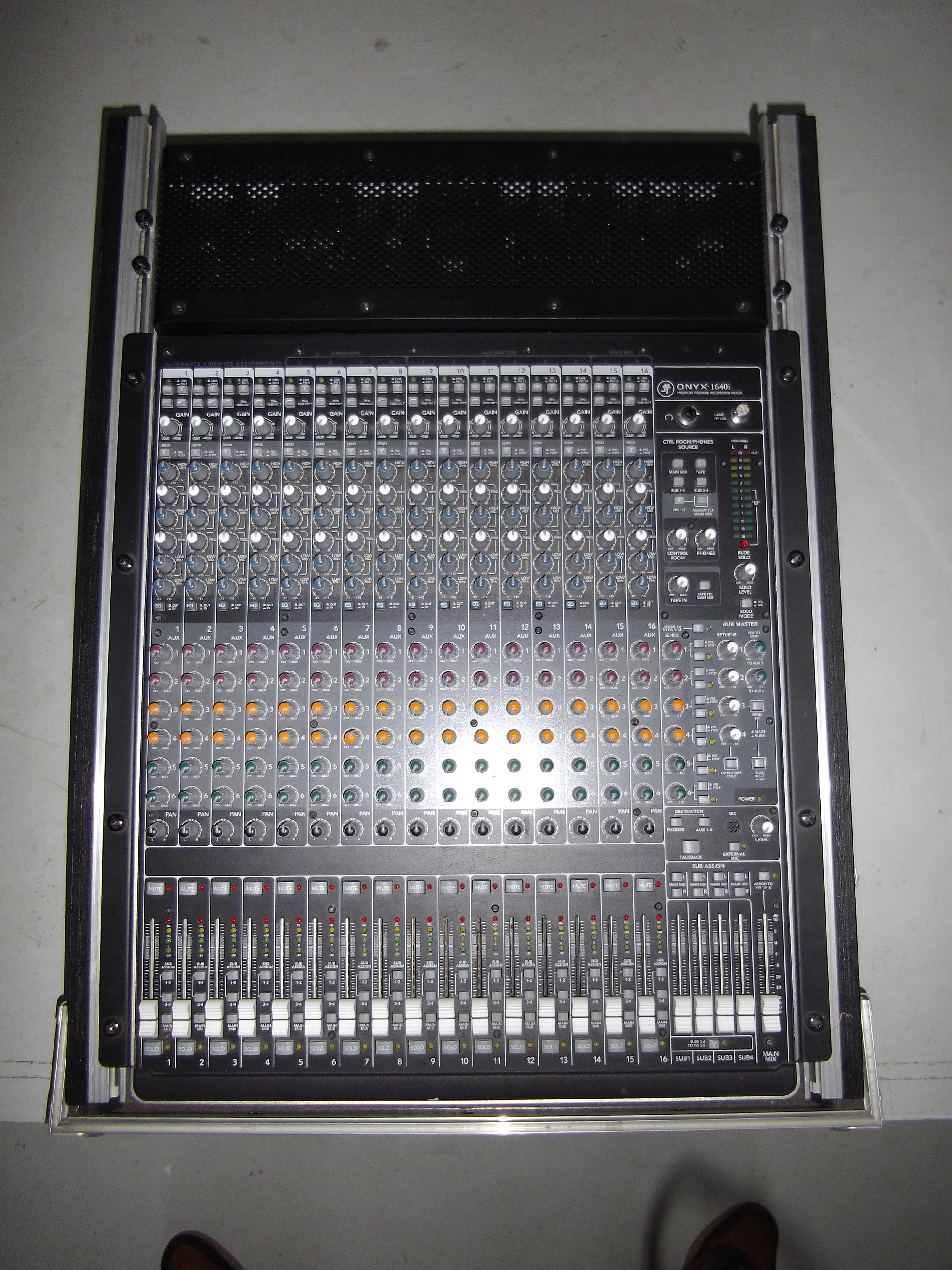 Mackie Onyx 1640i image (1047916) Audiofanzine