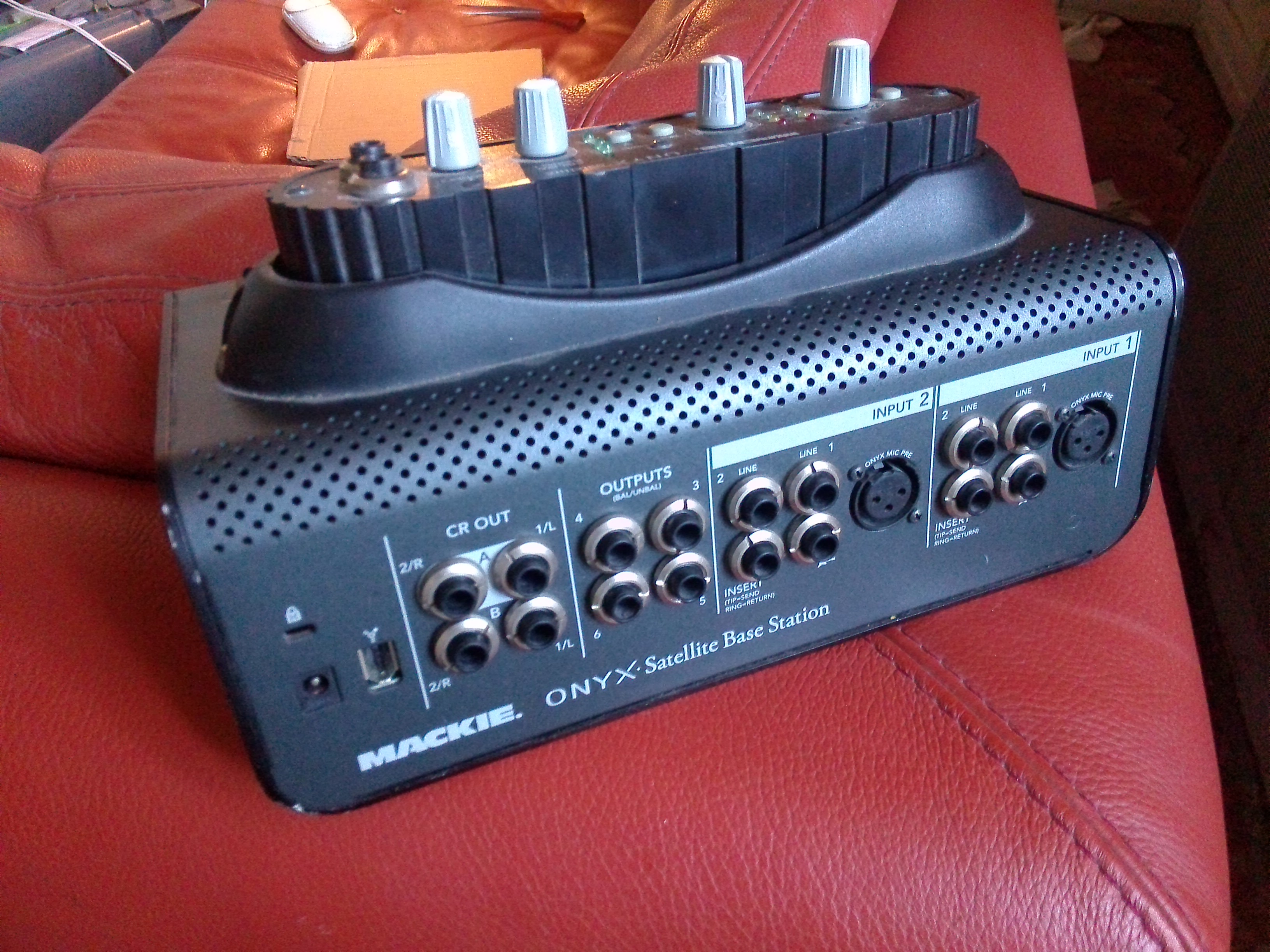 ONYX SATELLITE Mackie Onyx Satellite Audiofanzine