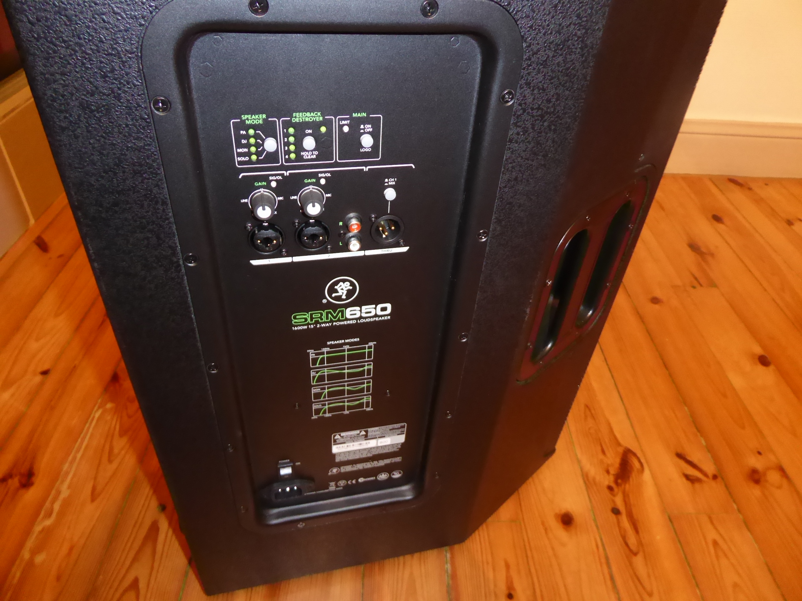 Mackie SRM650 image (1617229) Audiofanzine