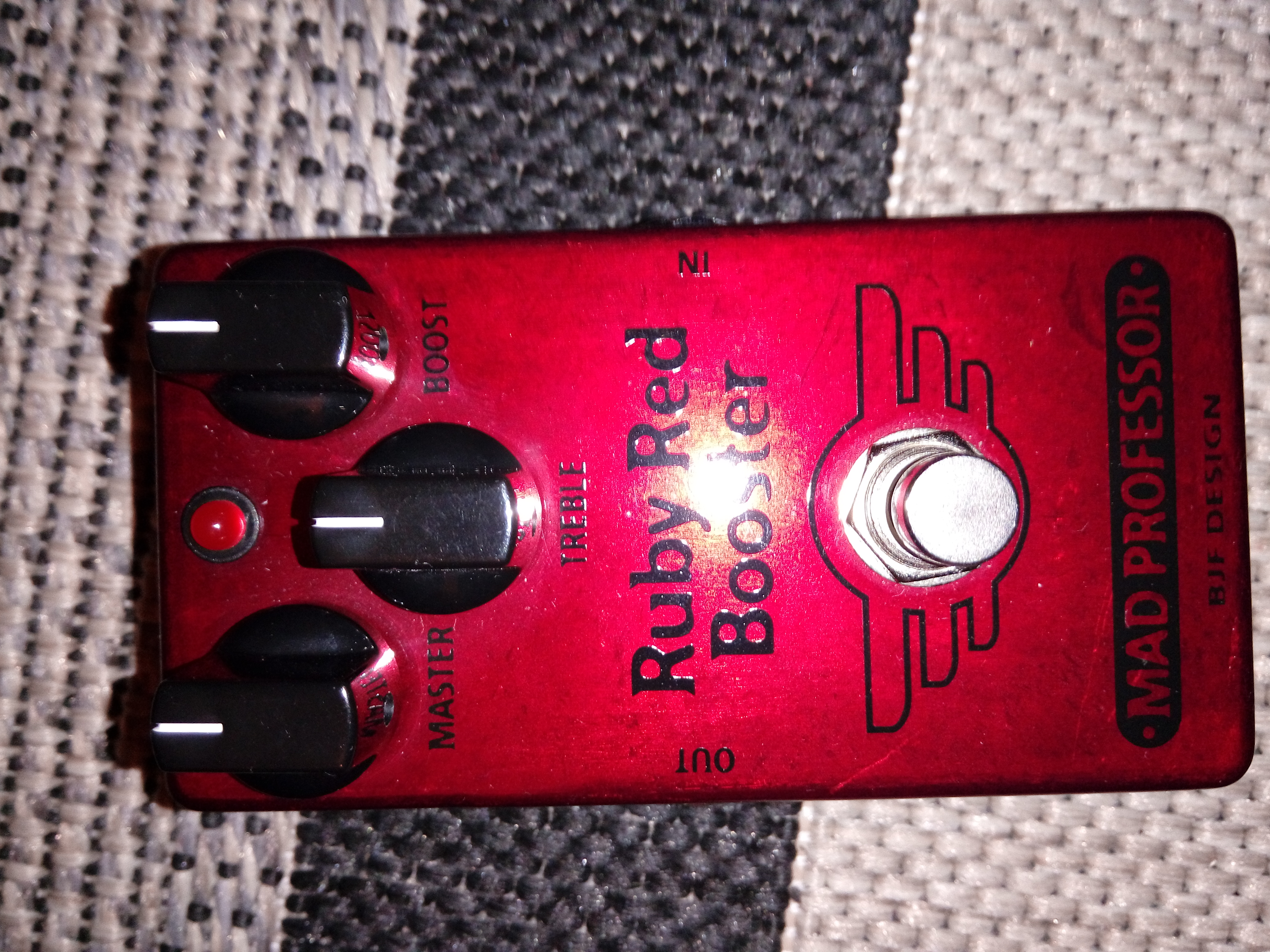 Photo Mad Professor Ruby Red Booster Mad Professor Ruby Red Booster