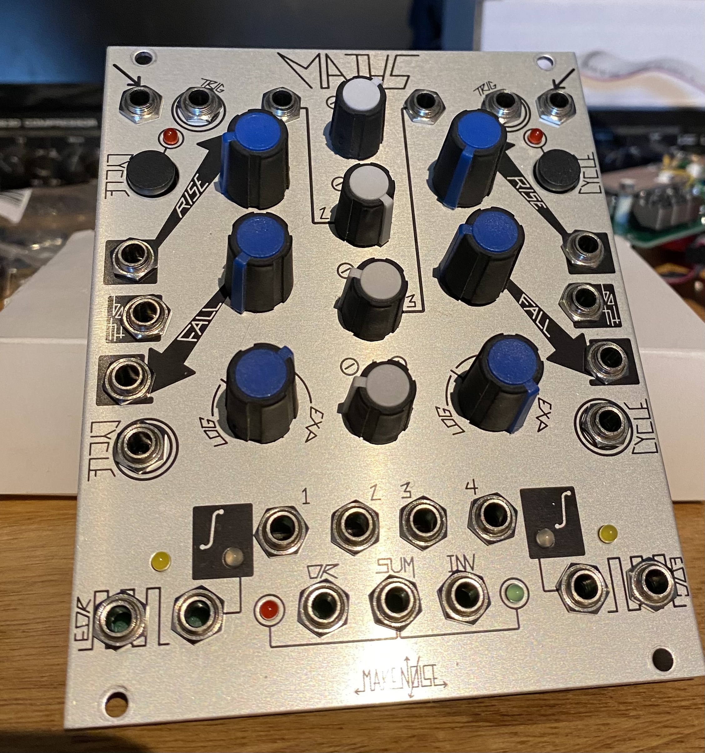 Maths 2013 Make Noise Maths 2013 Audiofanzine