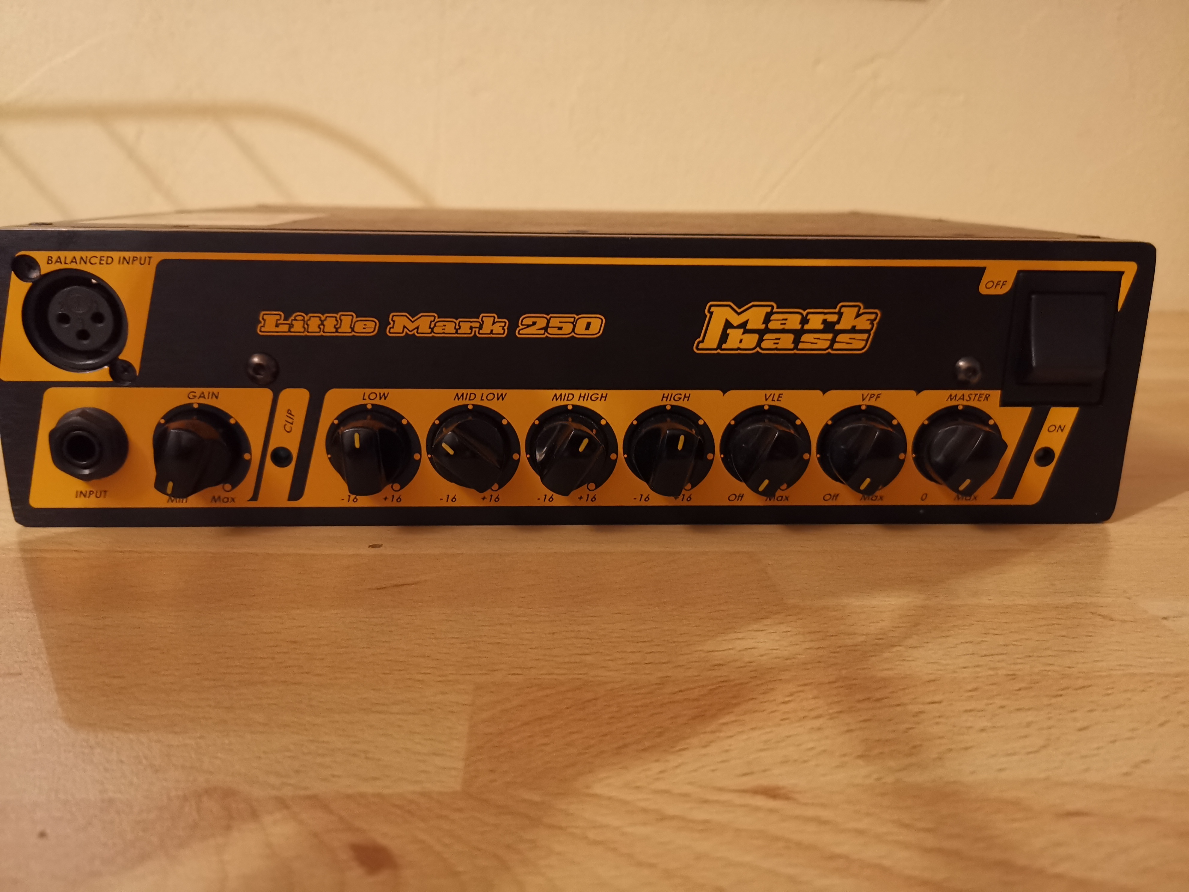 Little Mark 250 Markbass Little Mark 250 Audiofanzine