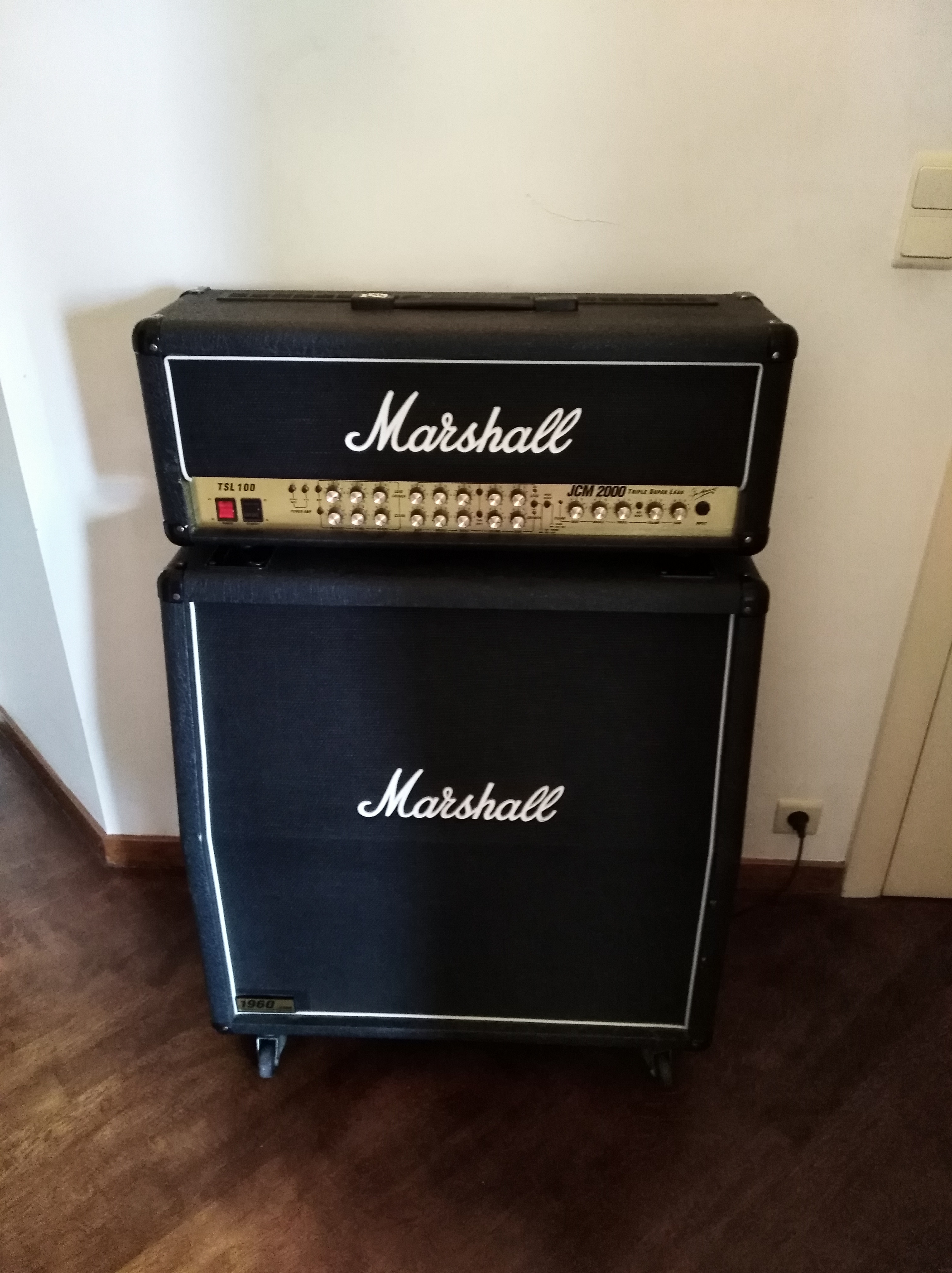 Marshall 1960A JCM800 Lead - Audiofanzine