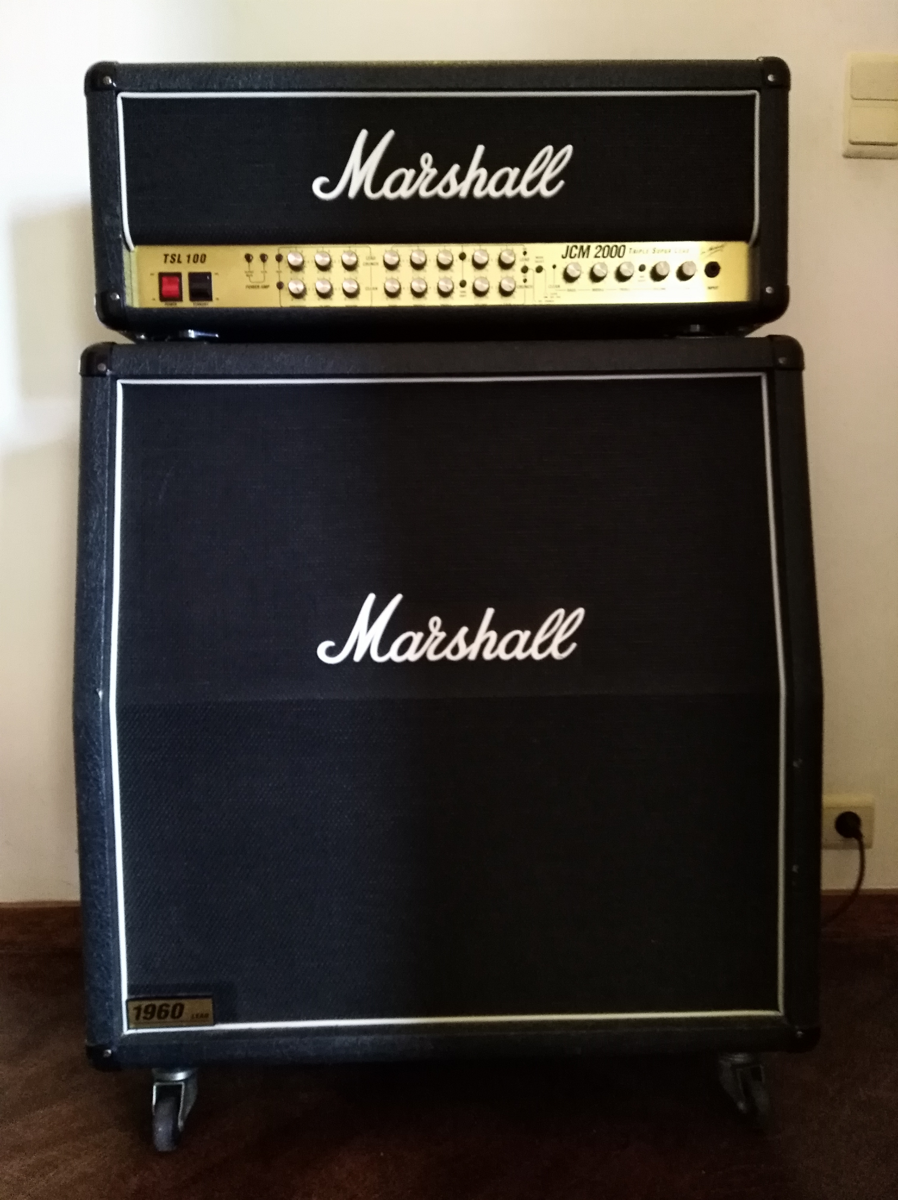 Marshall 1960A JCM800 Lead - Audiofanzine