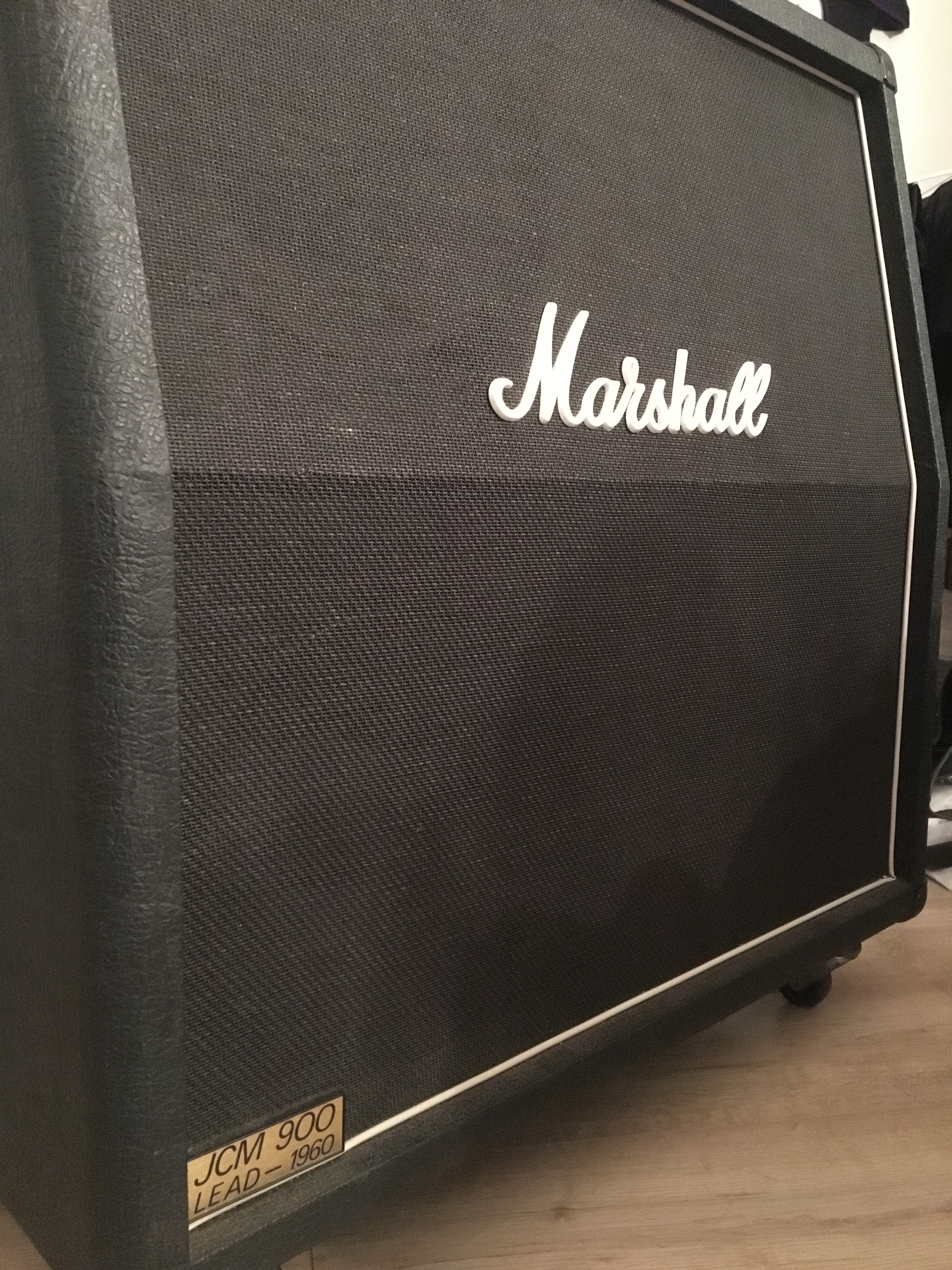 1960A JCM900 - Marshall 1960A JCM900 - Audiofanzine