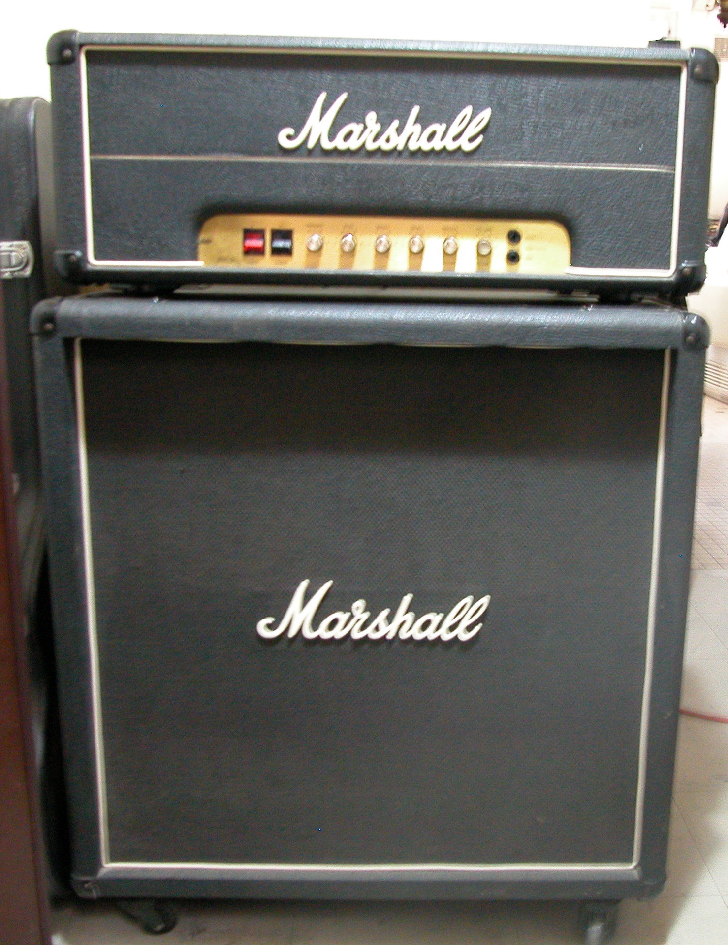 2203 JMP Master Volume Lead [1975-1981] Marshall - Audiofanzine