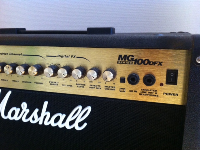 Photo Marshall MG100DFX : Marshall MG series 100 DFX (#604961