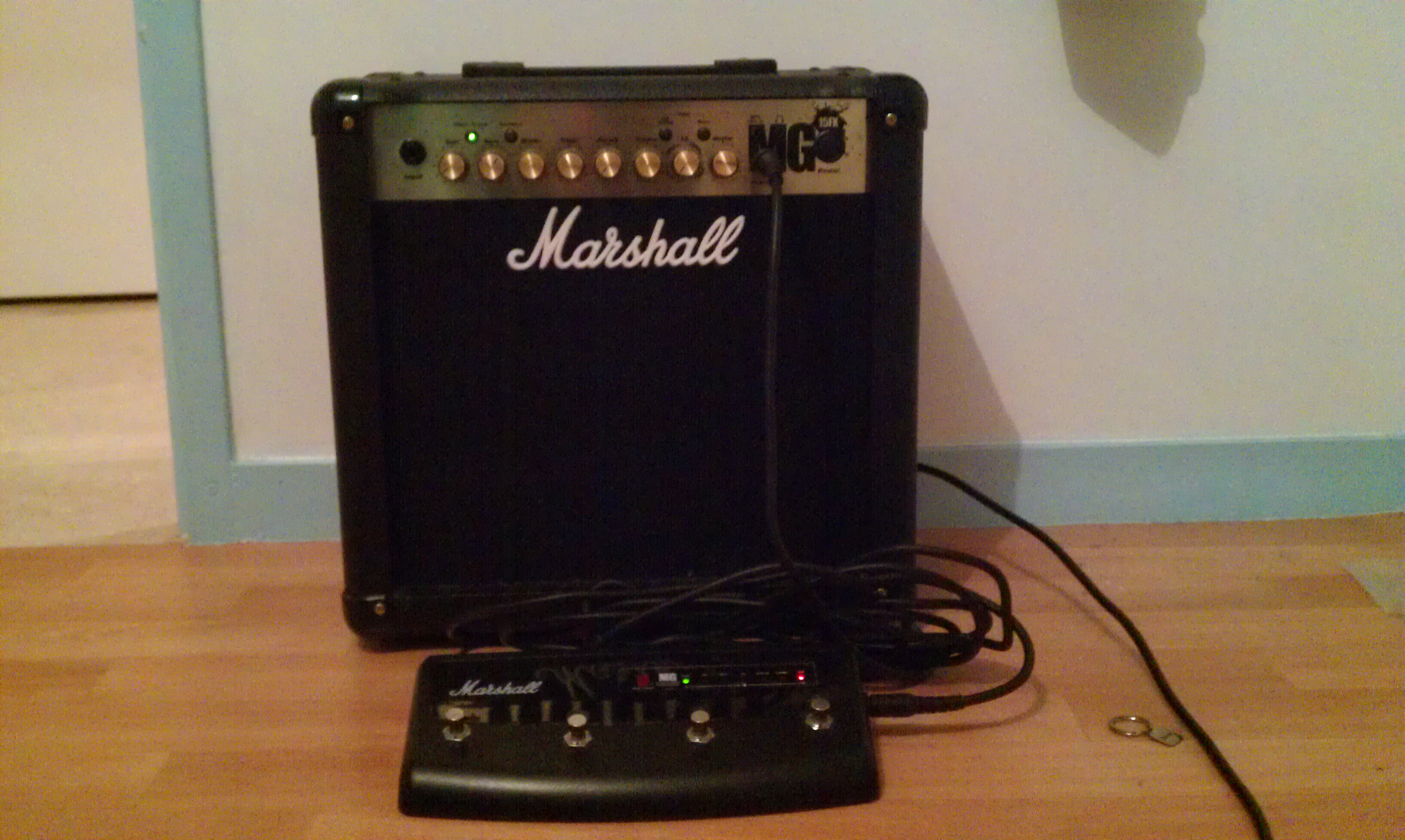 Photo Marshall MG15FX Marshall [MG4 Series] MG15FX (311909