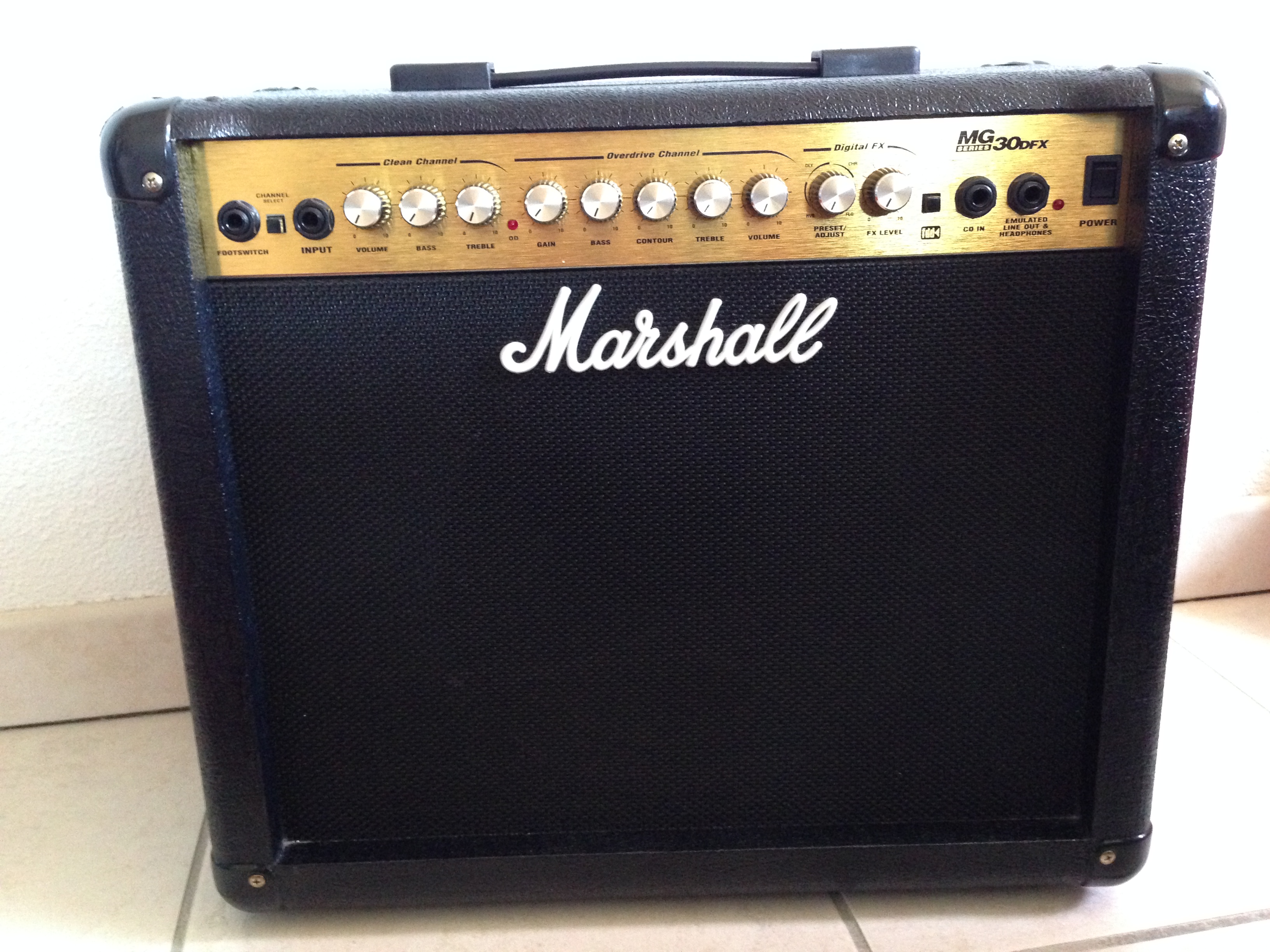 Photo Marshall Mg30dfx Marshall Mg30dfx 91590 1043505 Audiofanzine