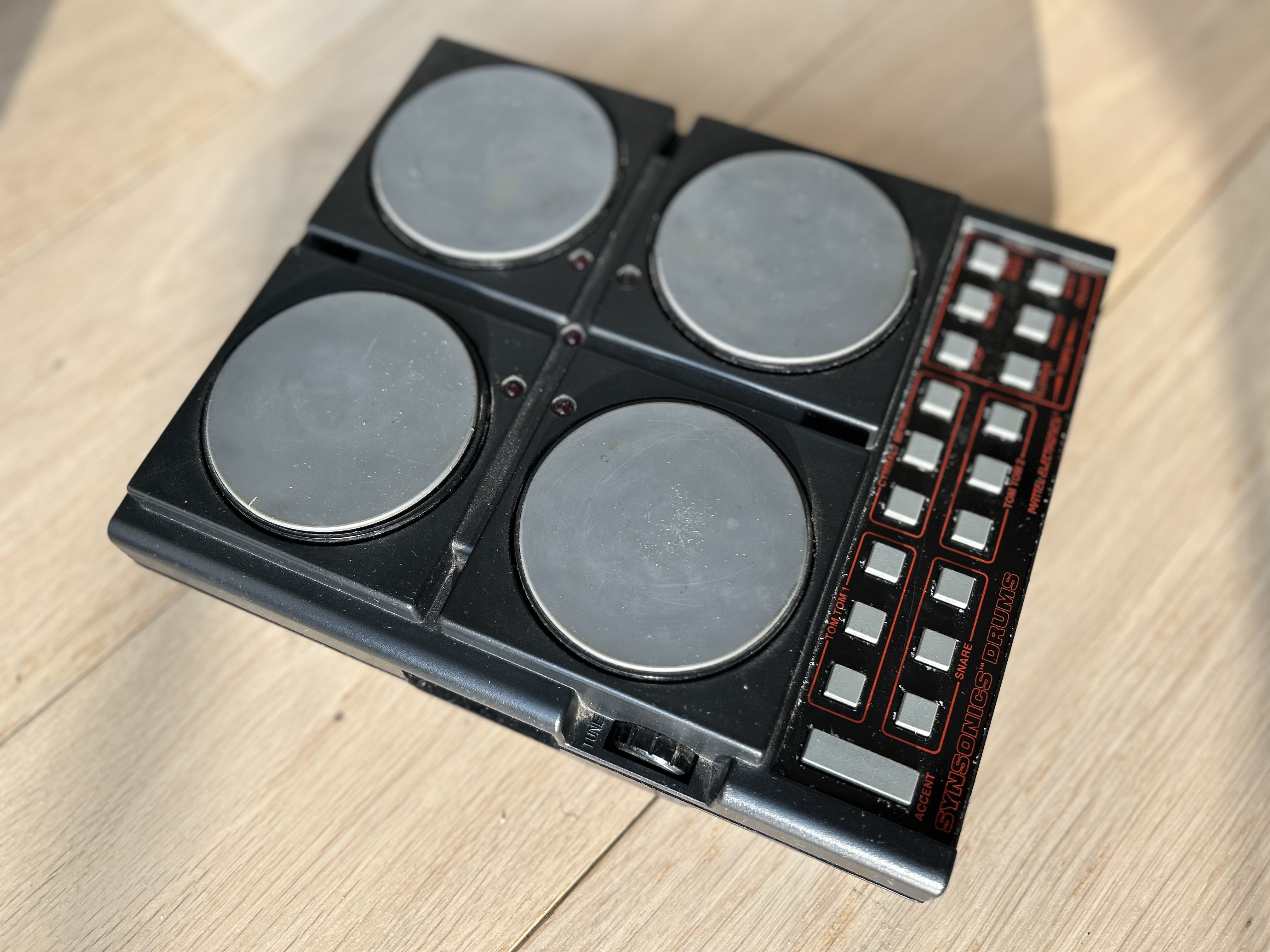 mattel-synsonics-6431686.jpeg mattel-synsonics-6431686.jpeg
