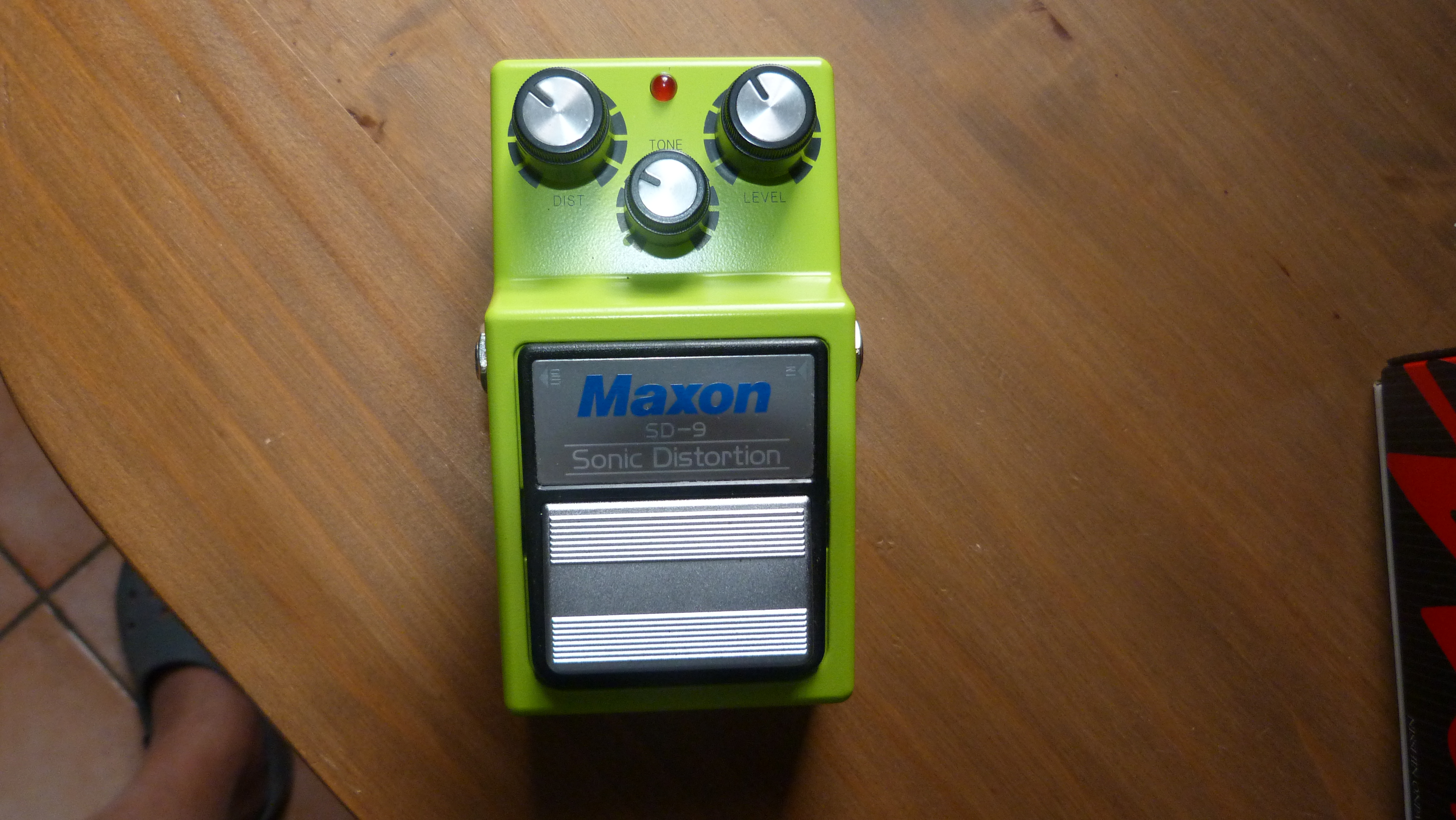SD-9 Sonic Distortion - Maxon SD-9 Sonic Distortion - Audiofanzine