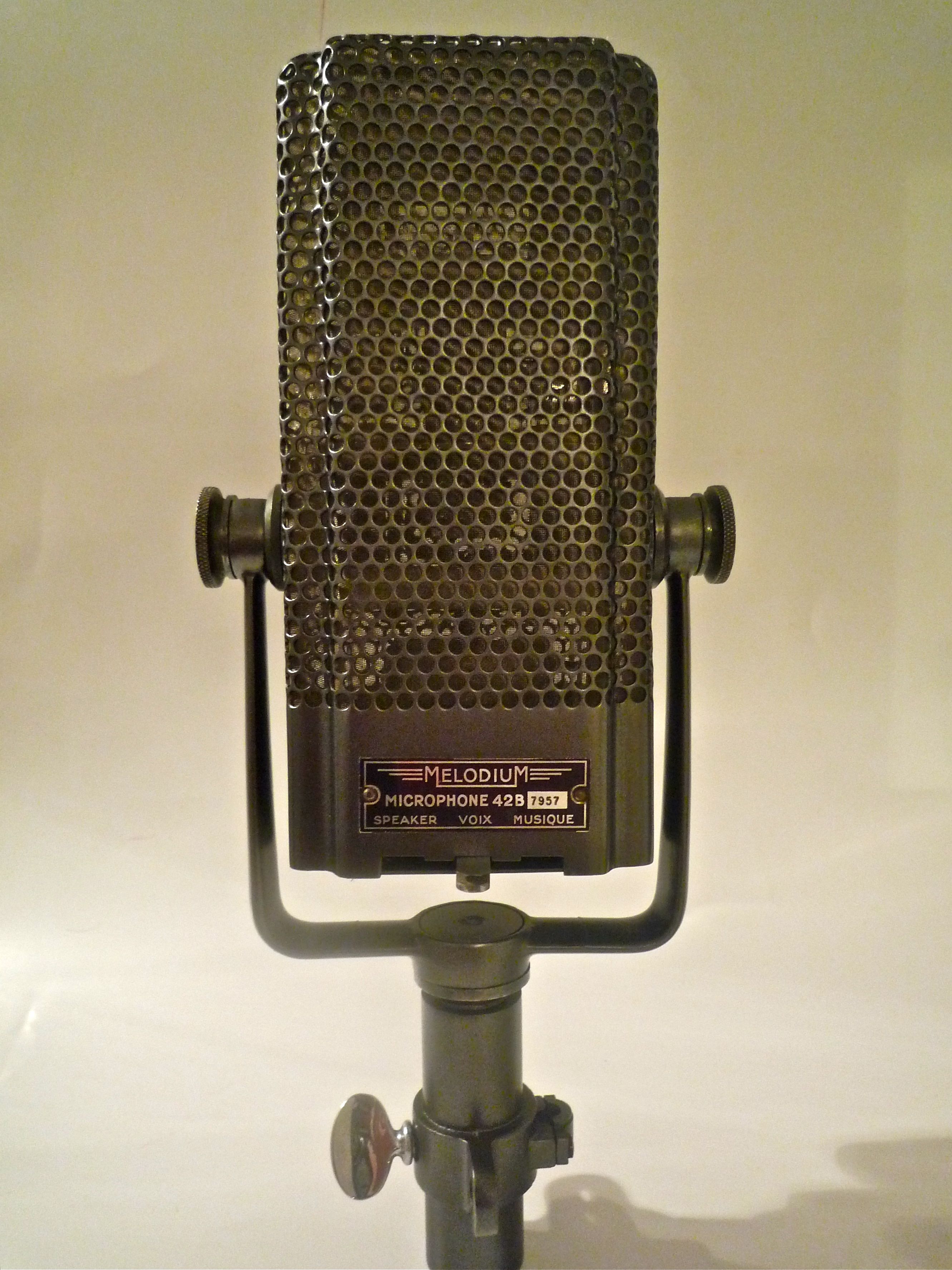 couple de microphones Melodium 42 b (IledeFrance) Audiofanzine