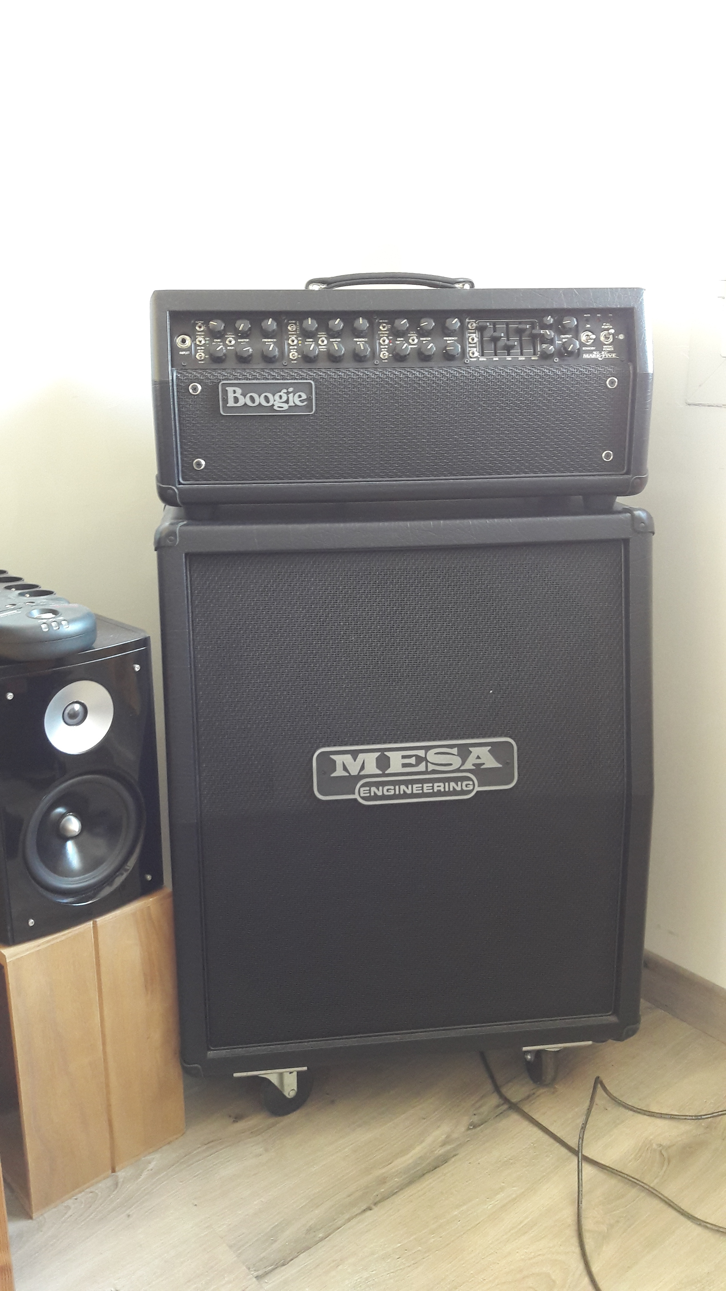 Mesa Boogie Recto 2x12 Vertical Slant image (#1623446) - Audiofanzine