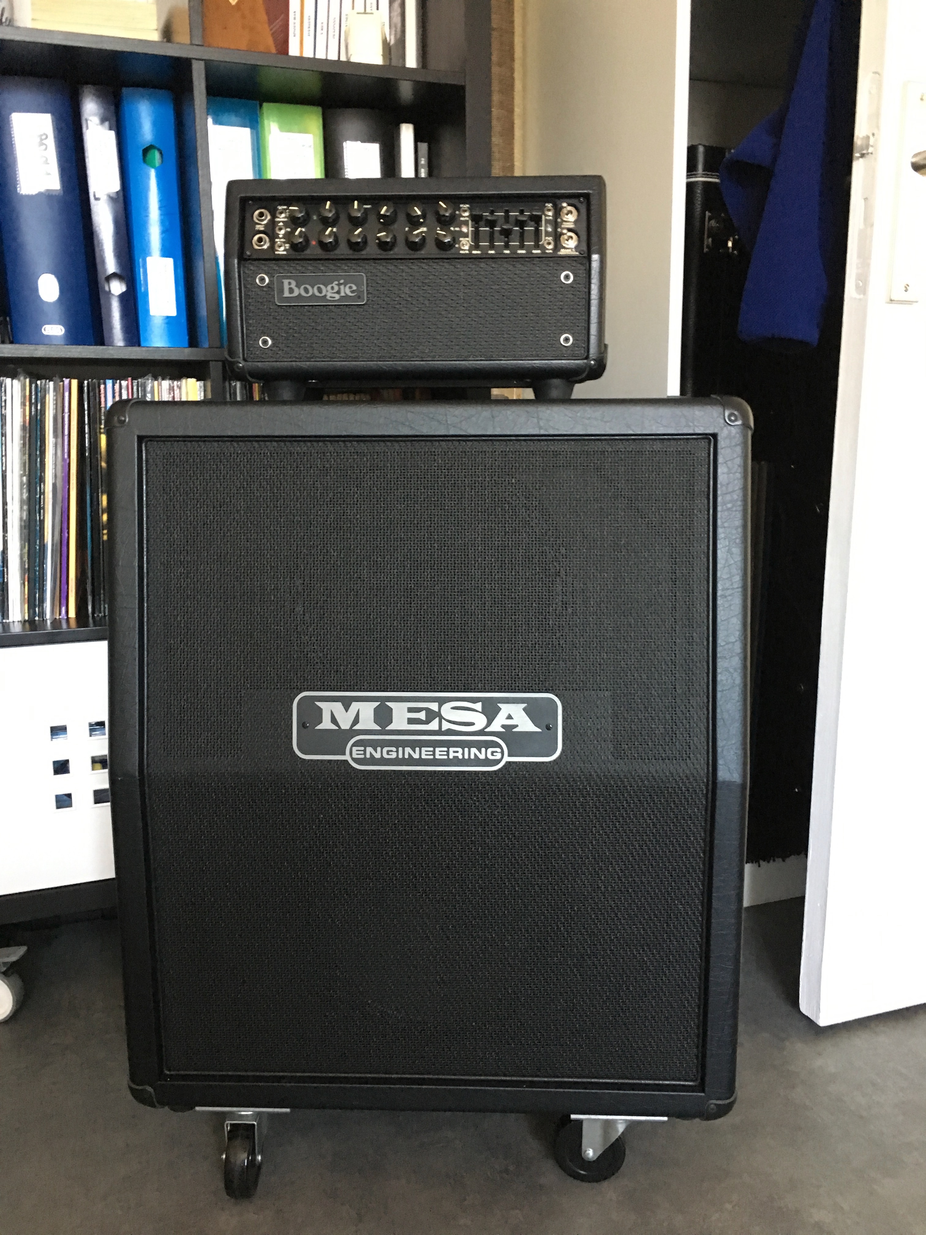 Recto 2x12 Vertical Slant Mesa Boogie Audiofanzine