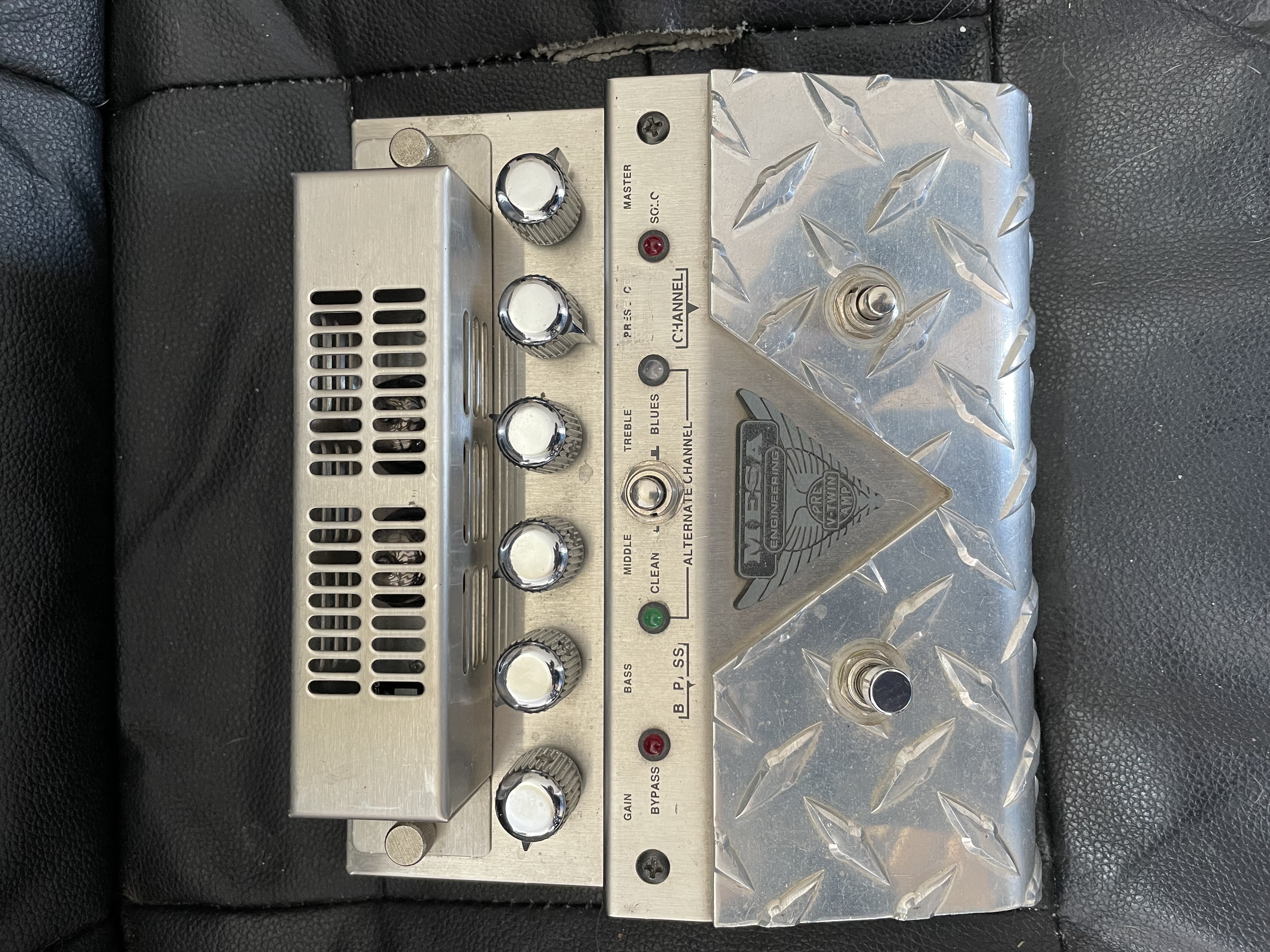 V-Twin - Mesa Boogie V-Twin - Audiofanzine V-Twin - Mesa Boogie V-Twin - Audiofanzine