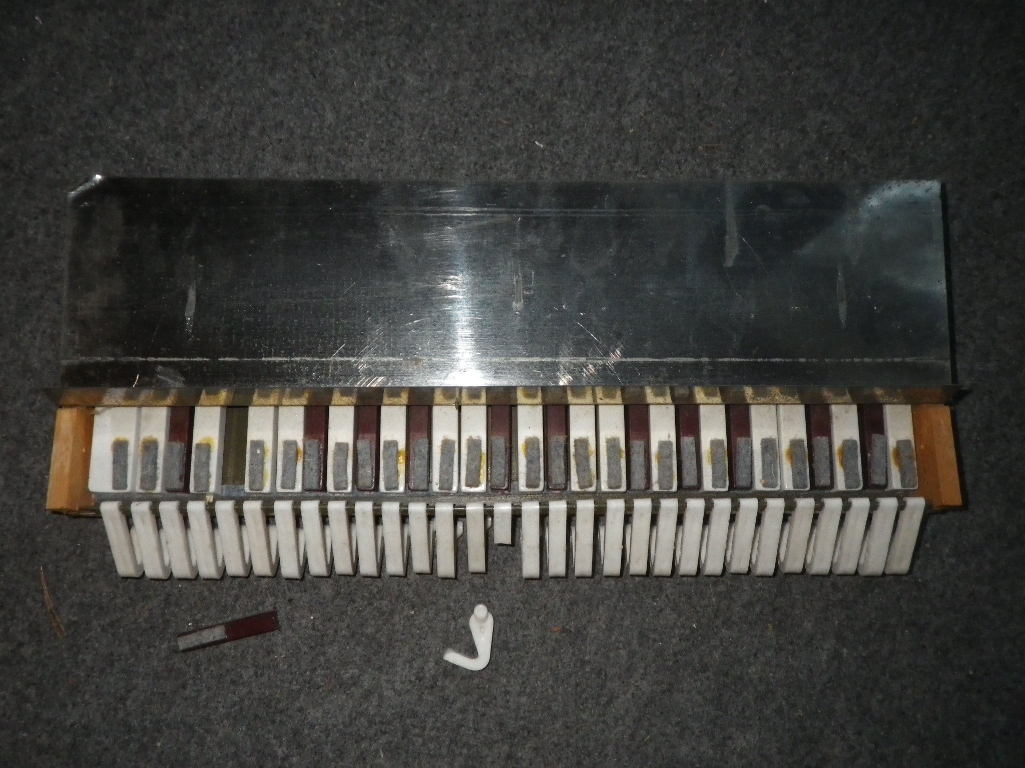 michelsonne-paris-toy-piano-30-keys-2504675.jpg
