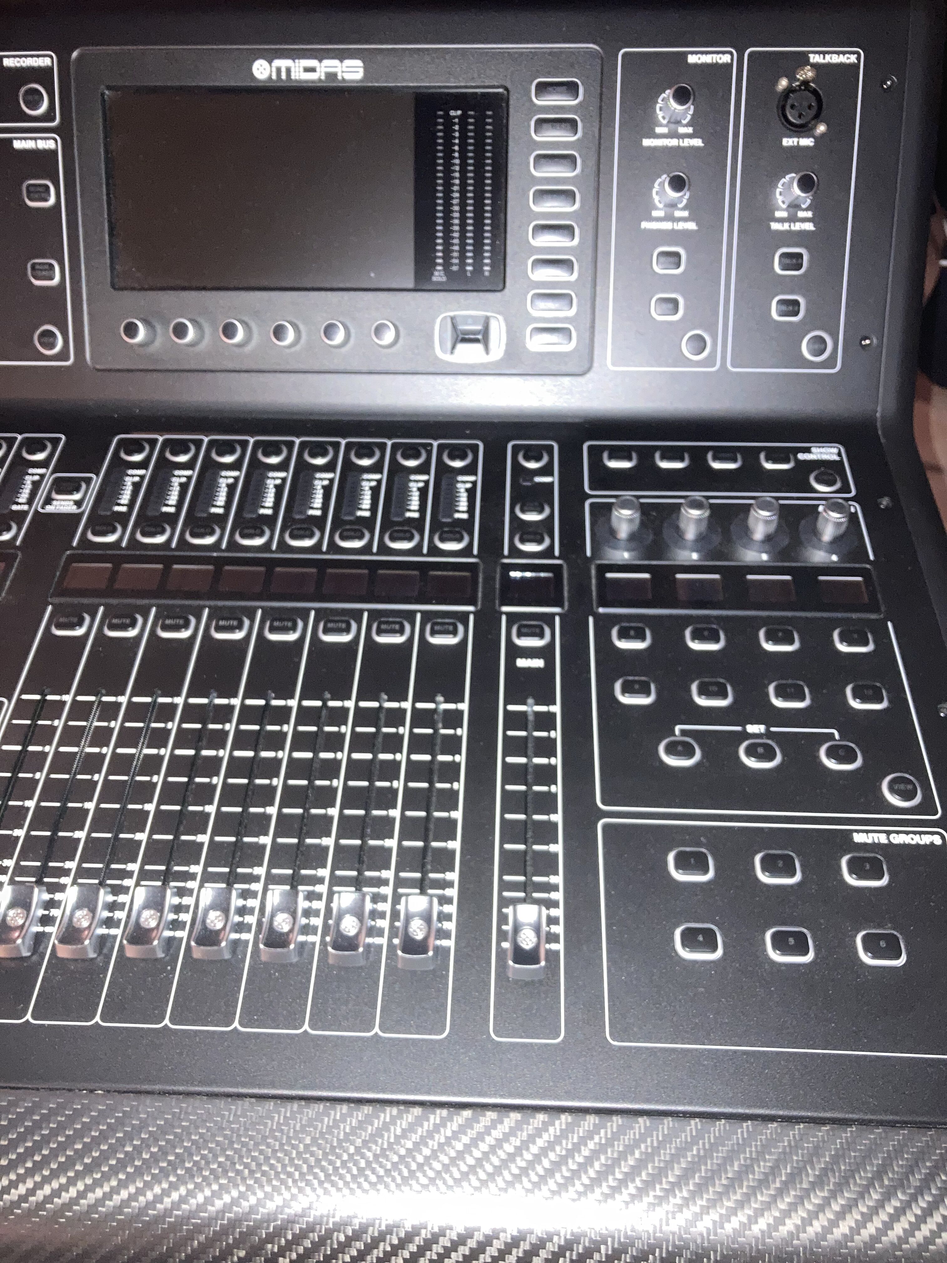 M32 Midas M32 Audiofanzine