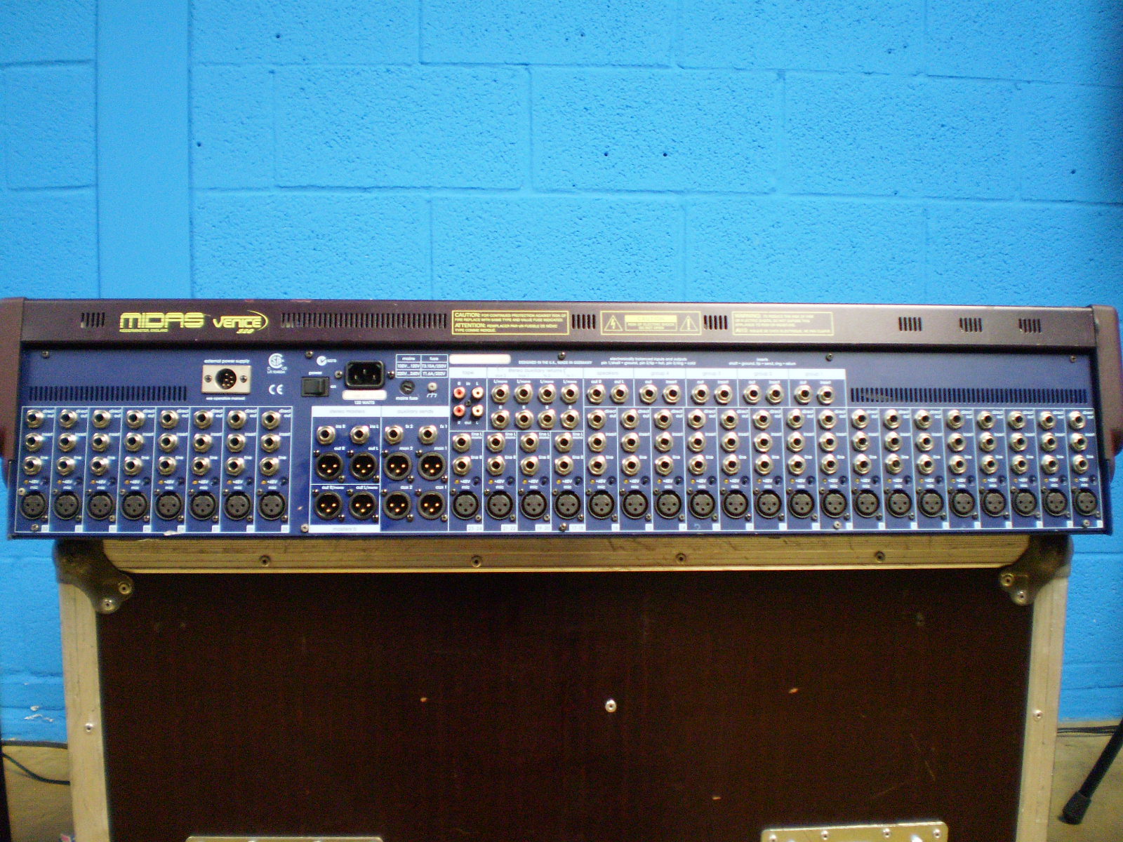 Photo Midas Venice 320 Midas Venice 320 (34646) (1465958) Audiofanzine