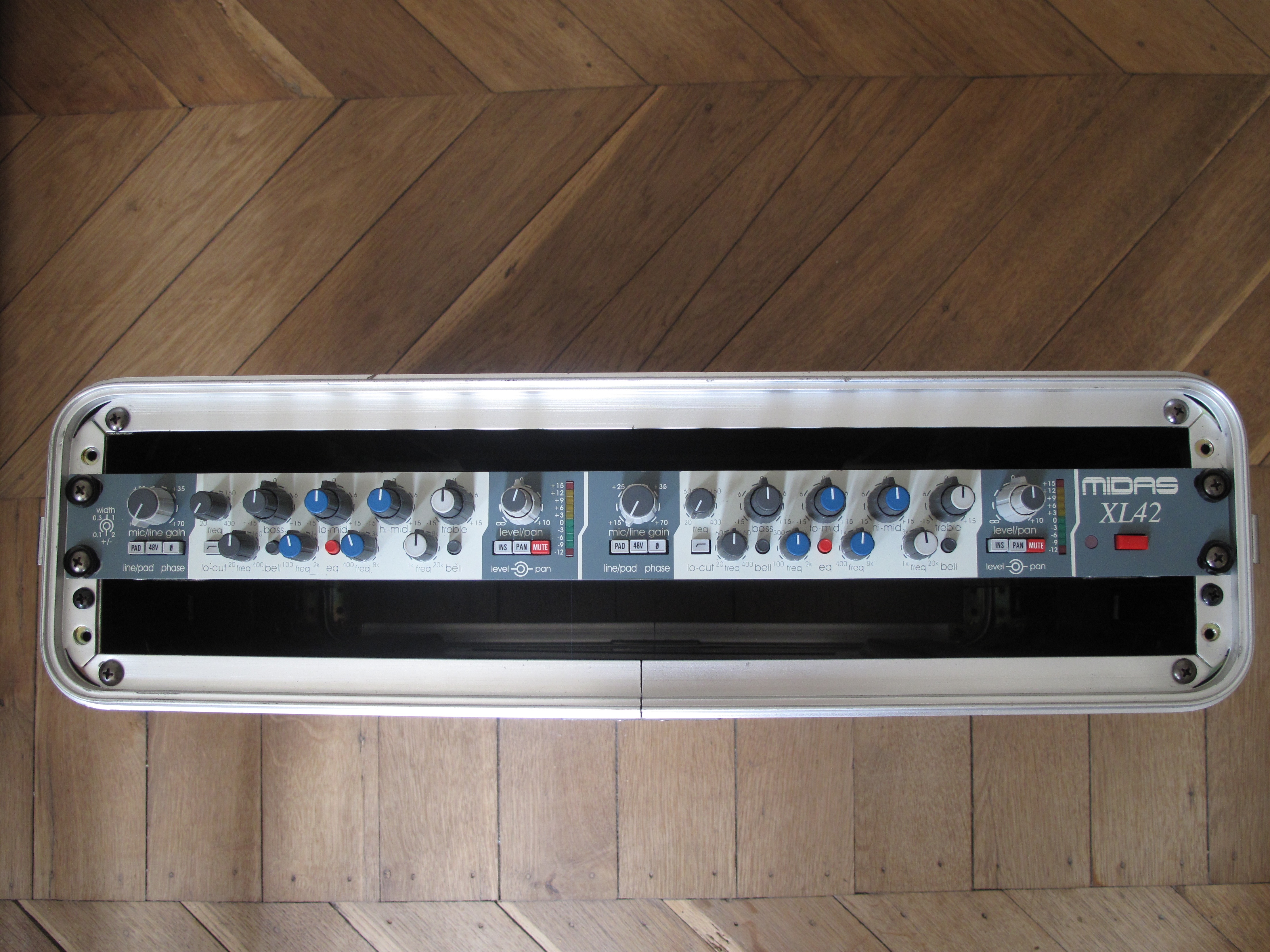 Photo Midas XL42 Midas XL42 (8356) (1478180) Audiofanzine