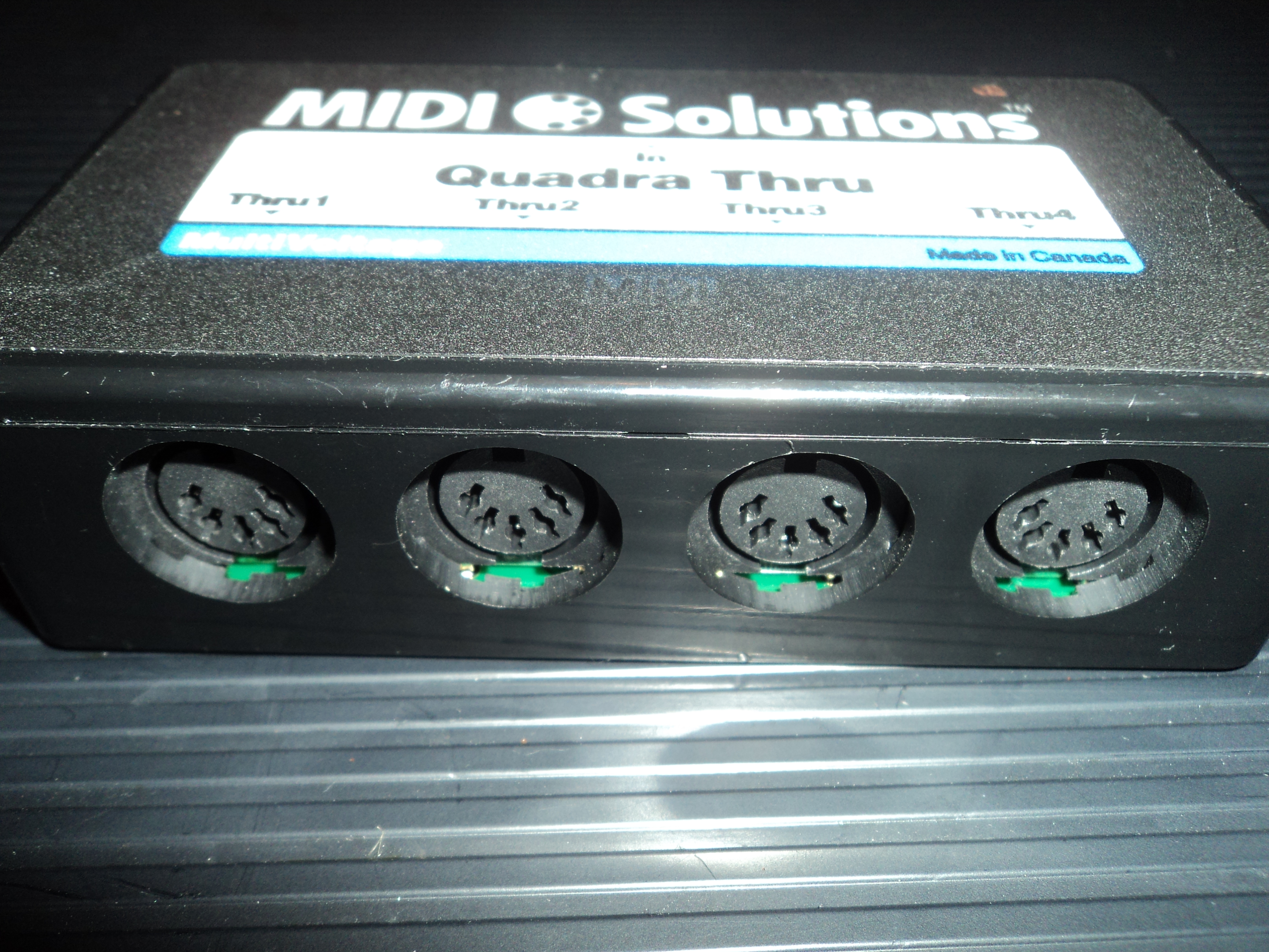 QUADRA THRU Midi Solutions Quadra Thru Audiofanzine