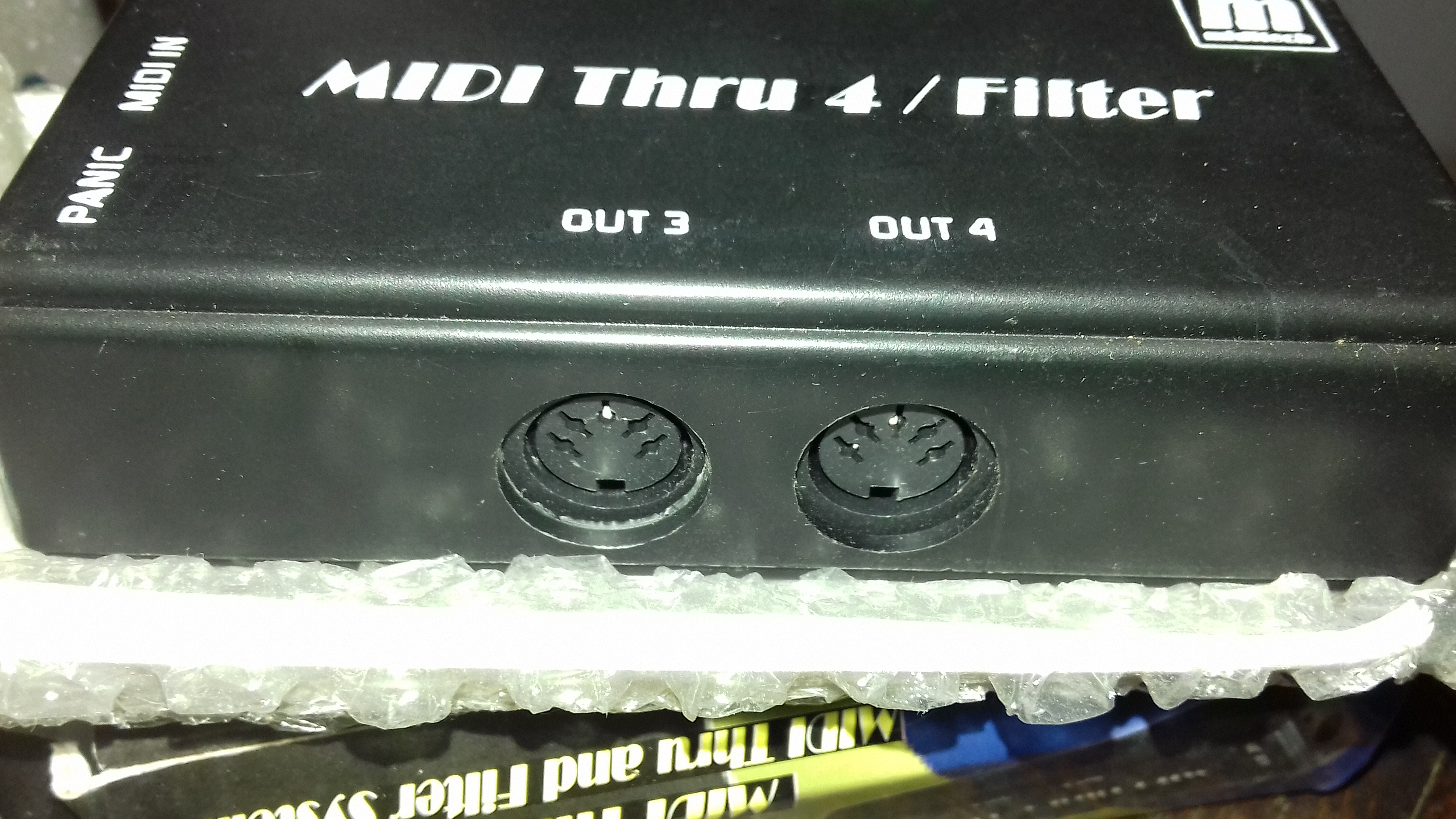 Midi Thru/Filter Miditech Midi Thru/Filter Audiofanzine