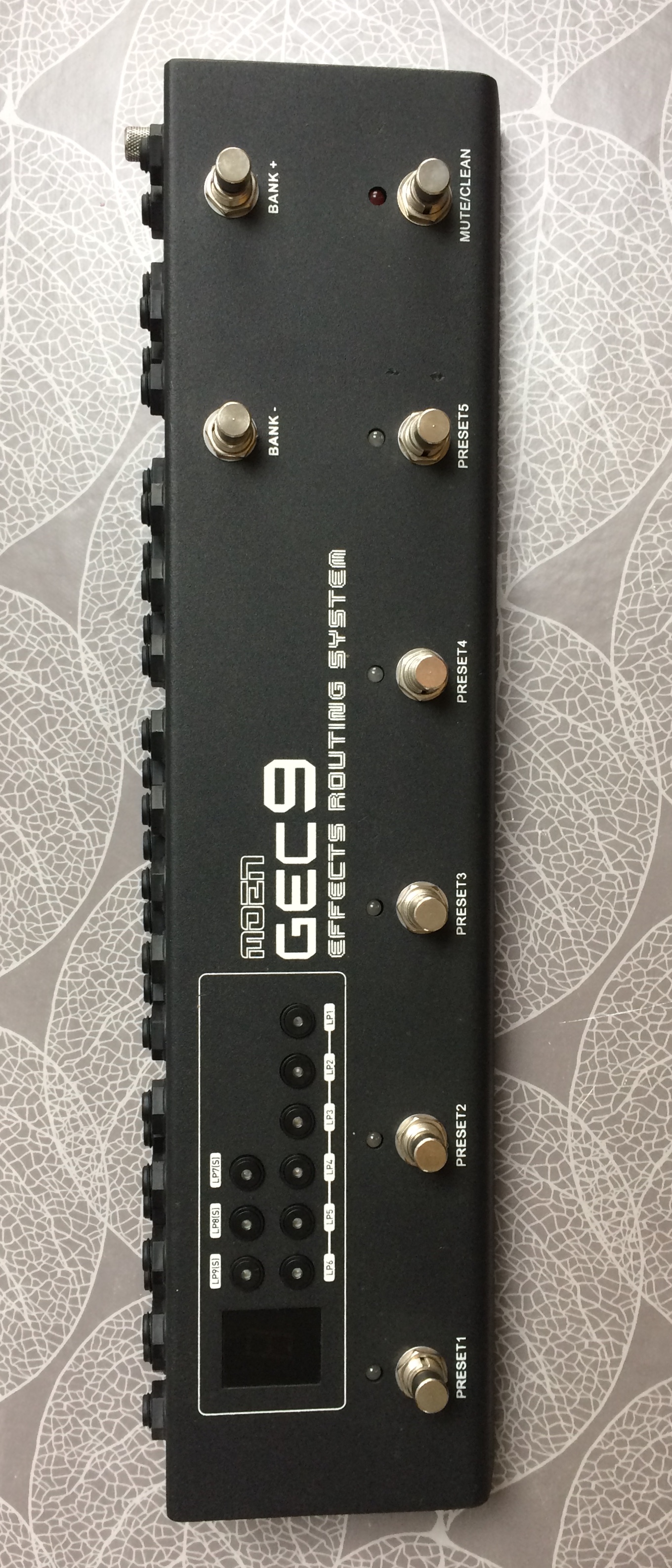 GEC9 Guitar Effect Controller Moen - Audiofanzine